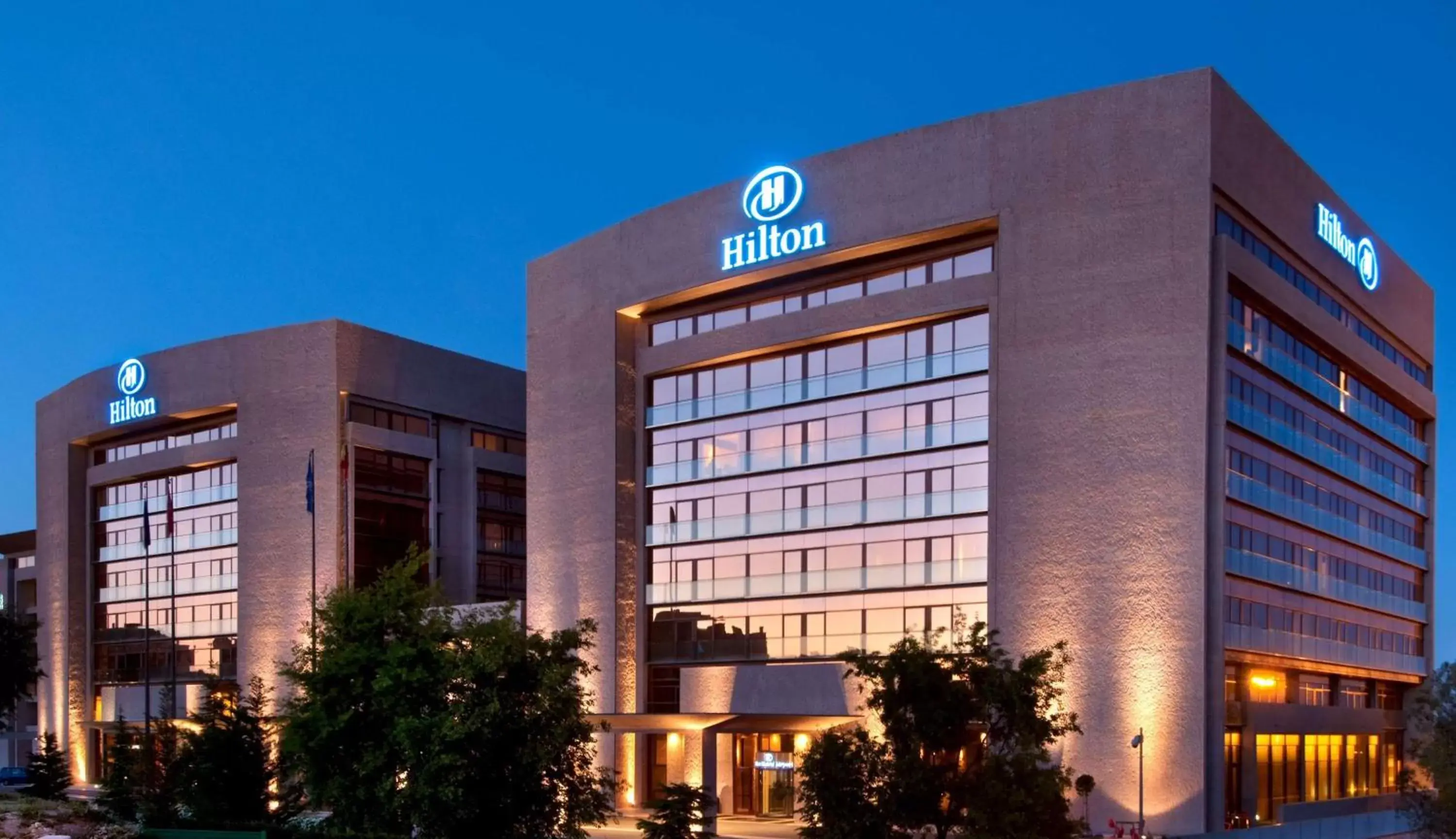 Property Building in Hilton Madrid Airport