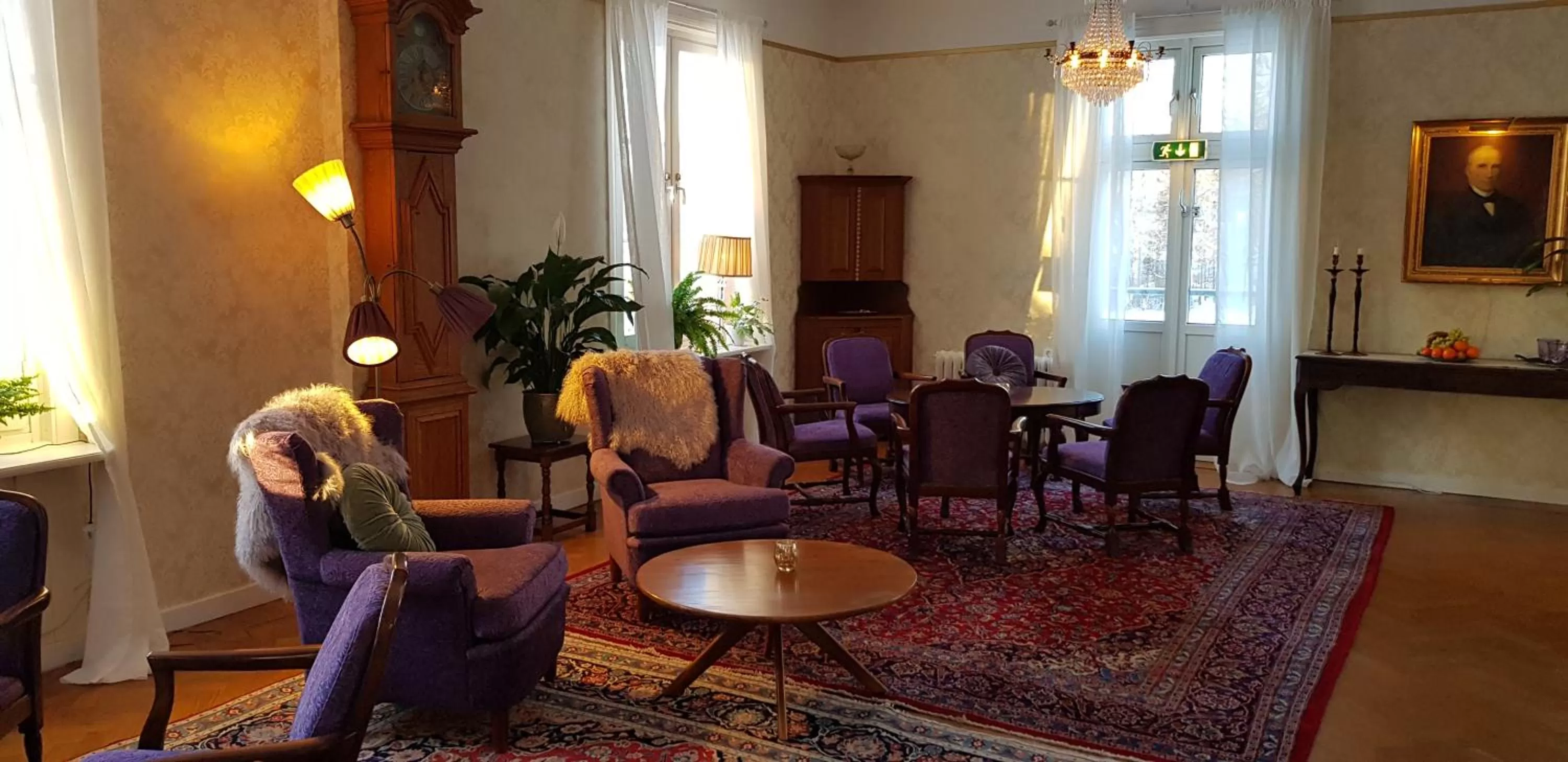 Lounge or bar in Långshyttans Brukshotell