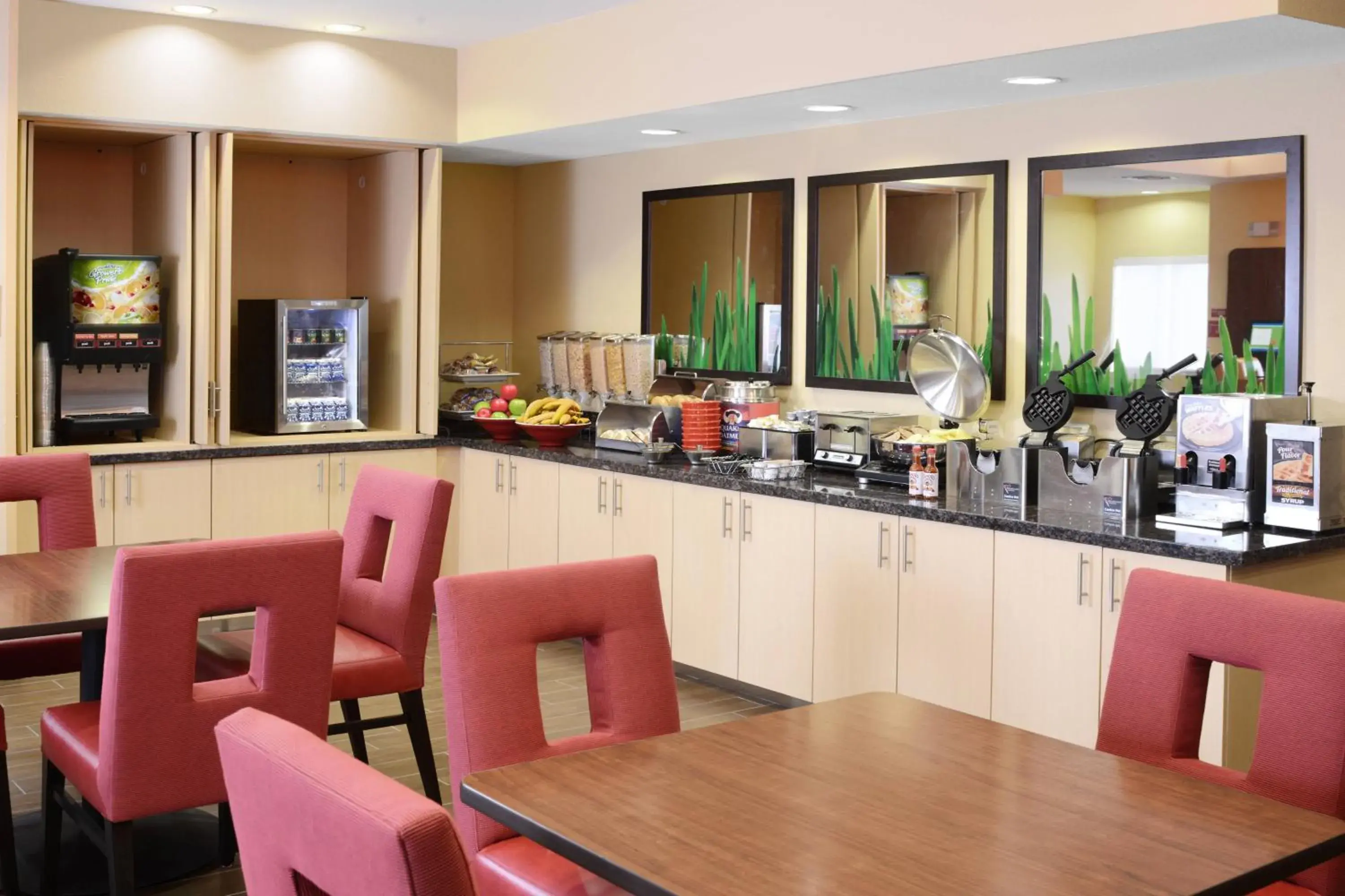 Restaurant/Places to Eat in TownePlace Suites by Marriott Laredo