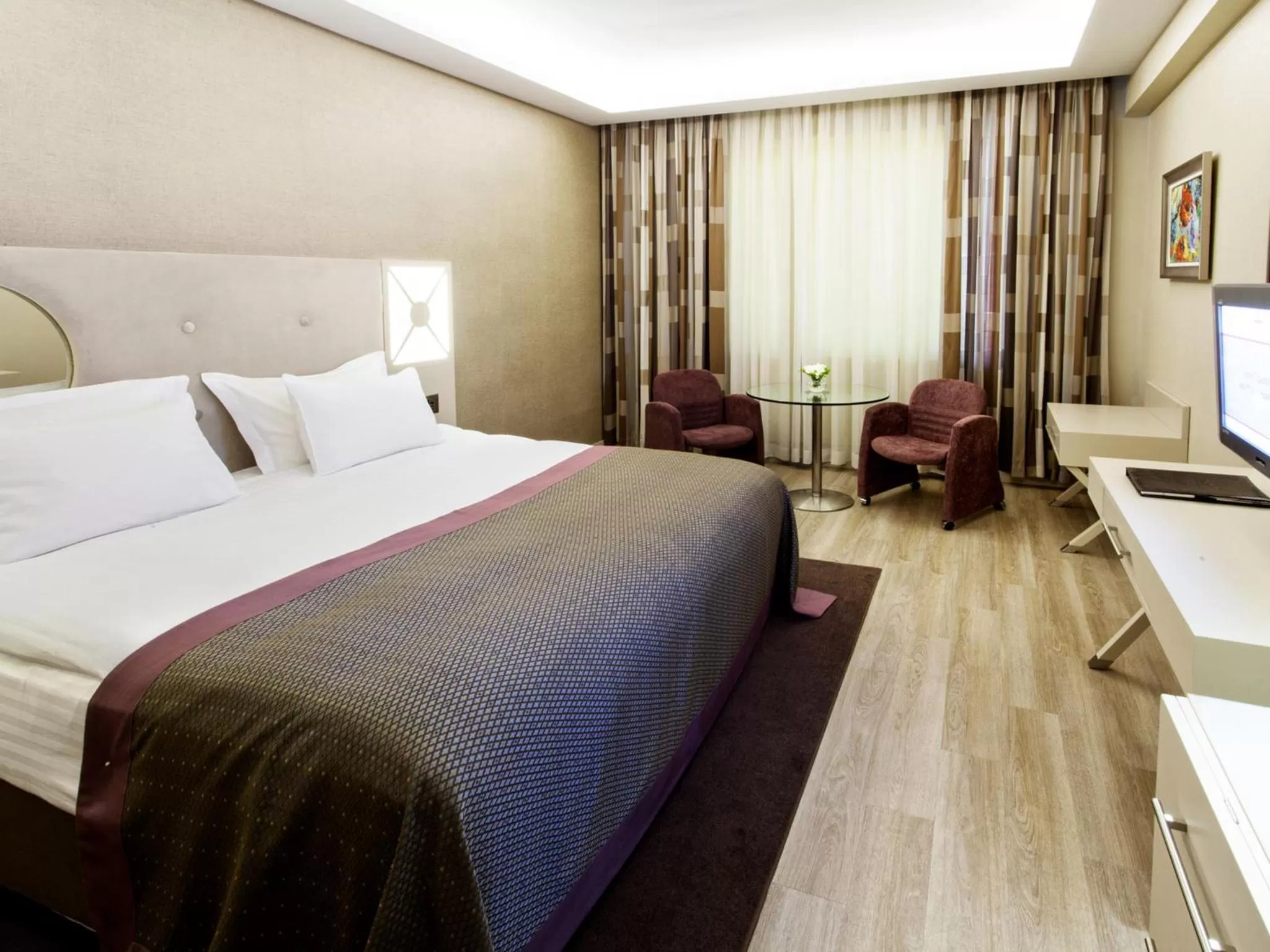 Photo of the whole room, Bed in WOW Istanbul Hotel