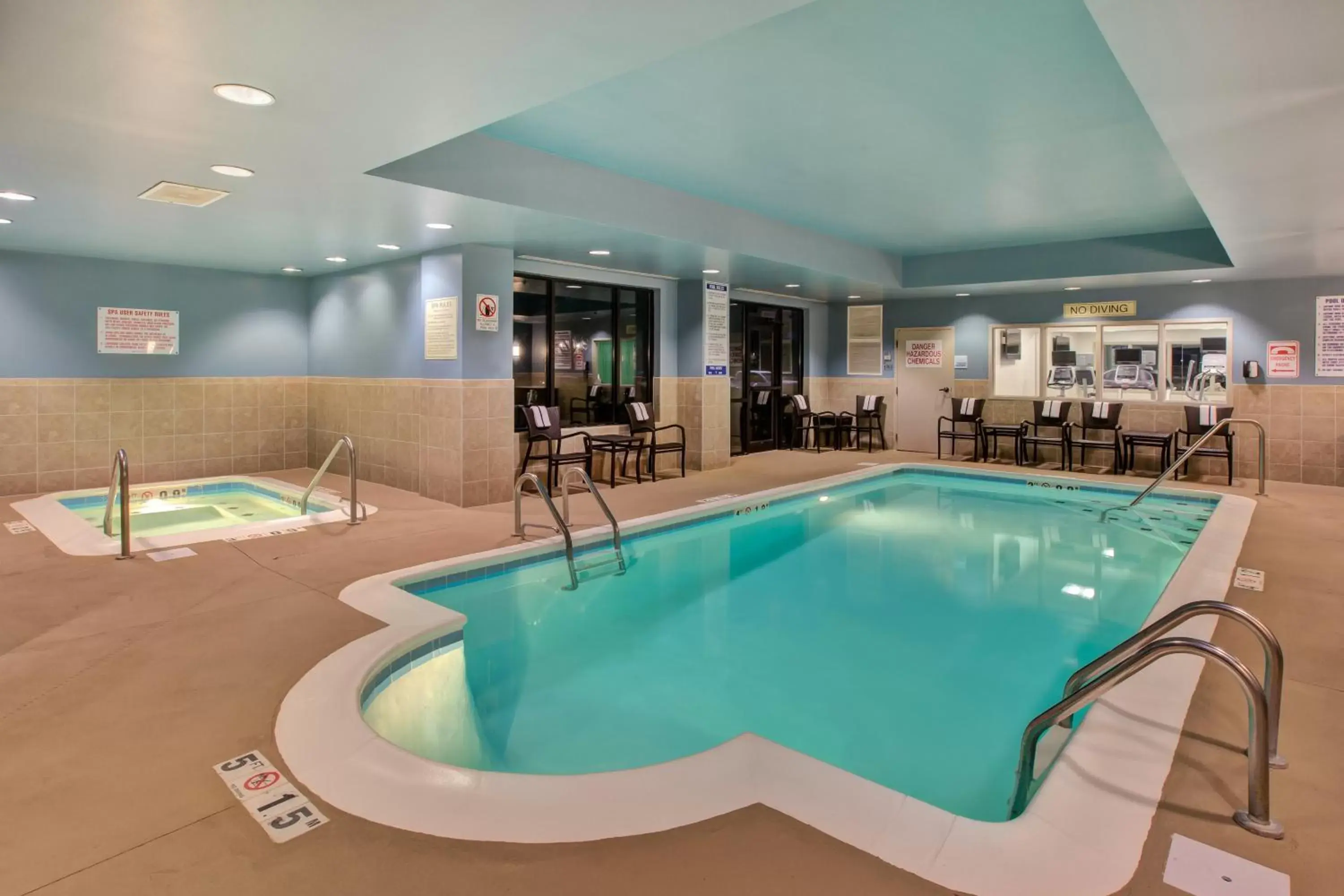 Swimming Pool in Holiday Inn Express Hotel & Suites Fort Wayne, an IHG Hotel