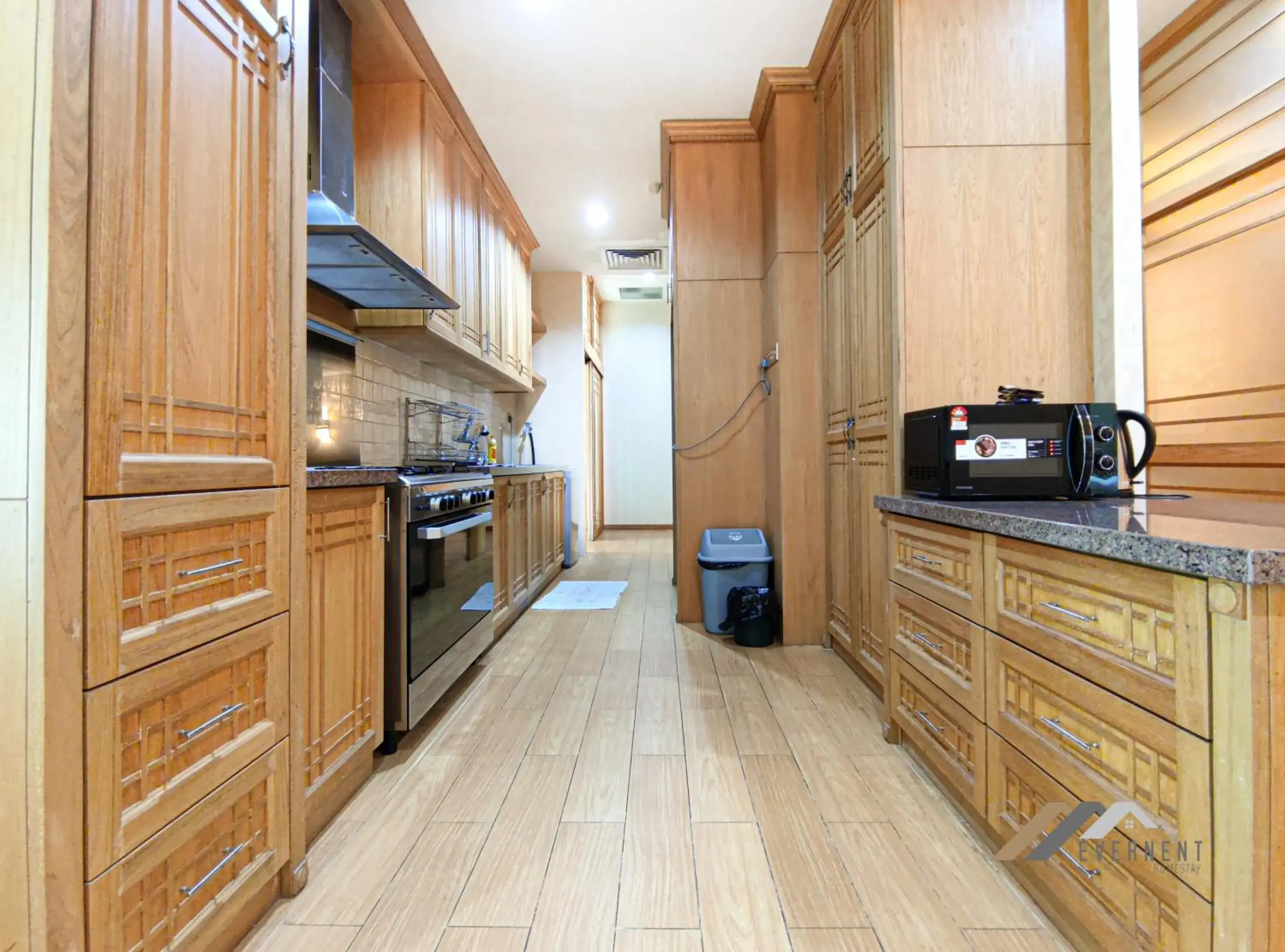 Kitchen/Kitchenette in Mciti Suites