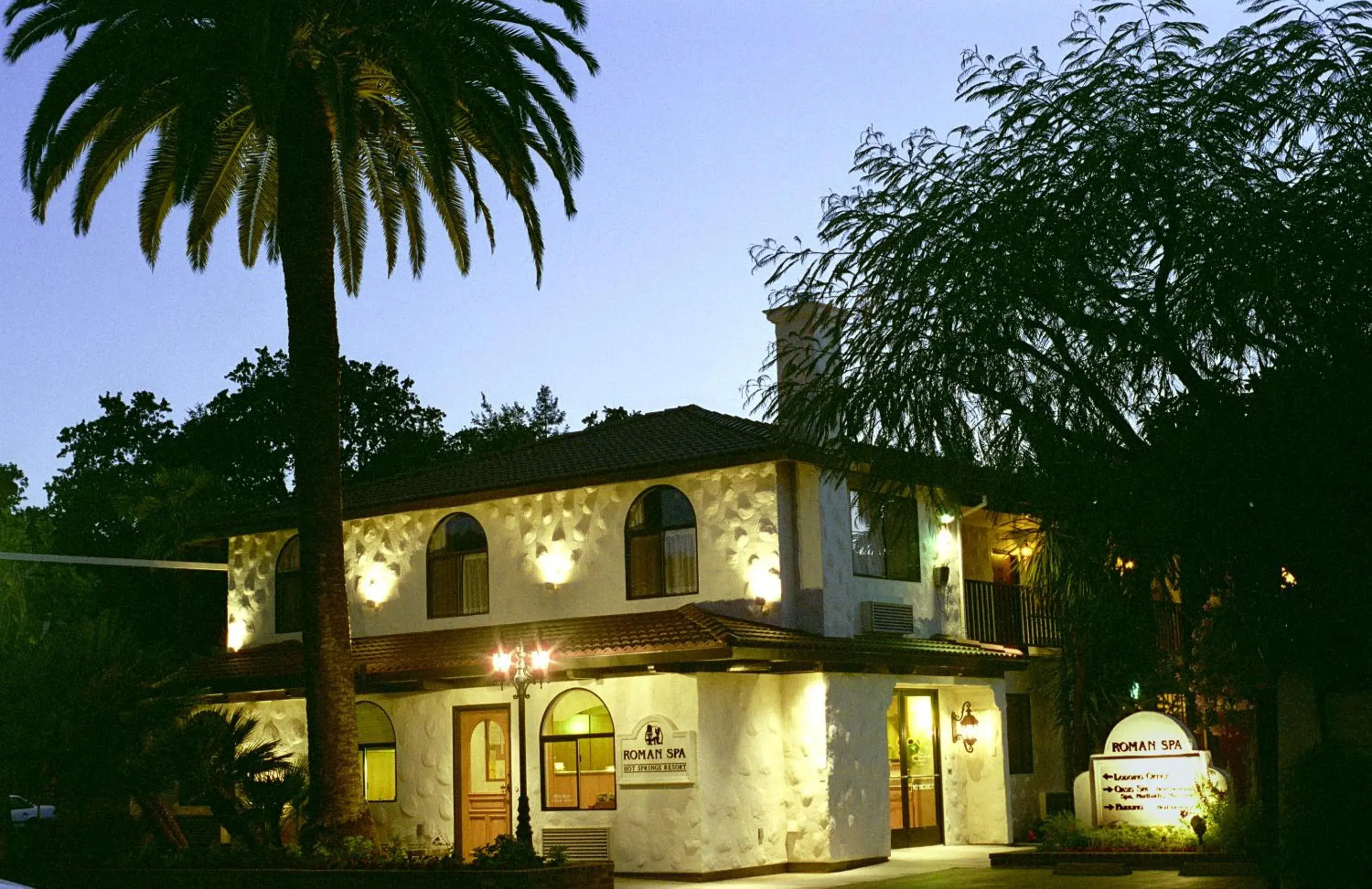 Facade/entrance, Property Building in Roman Spa Resort