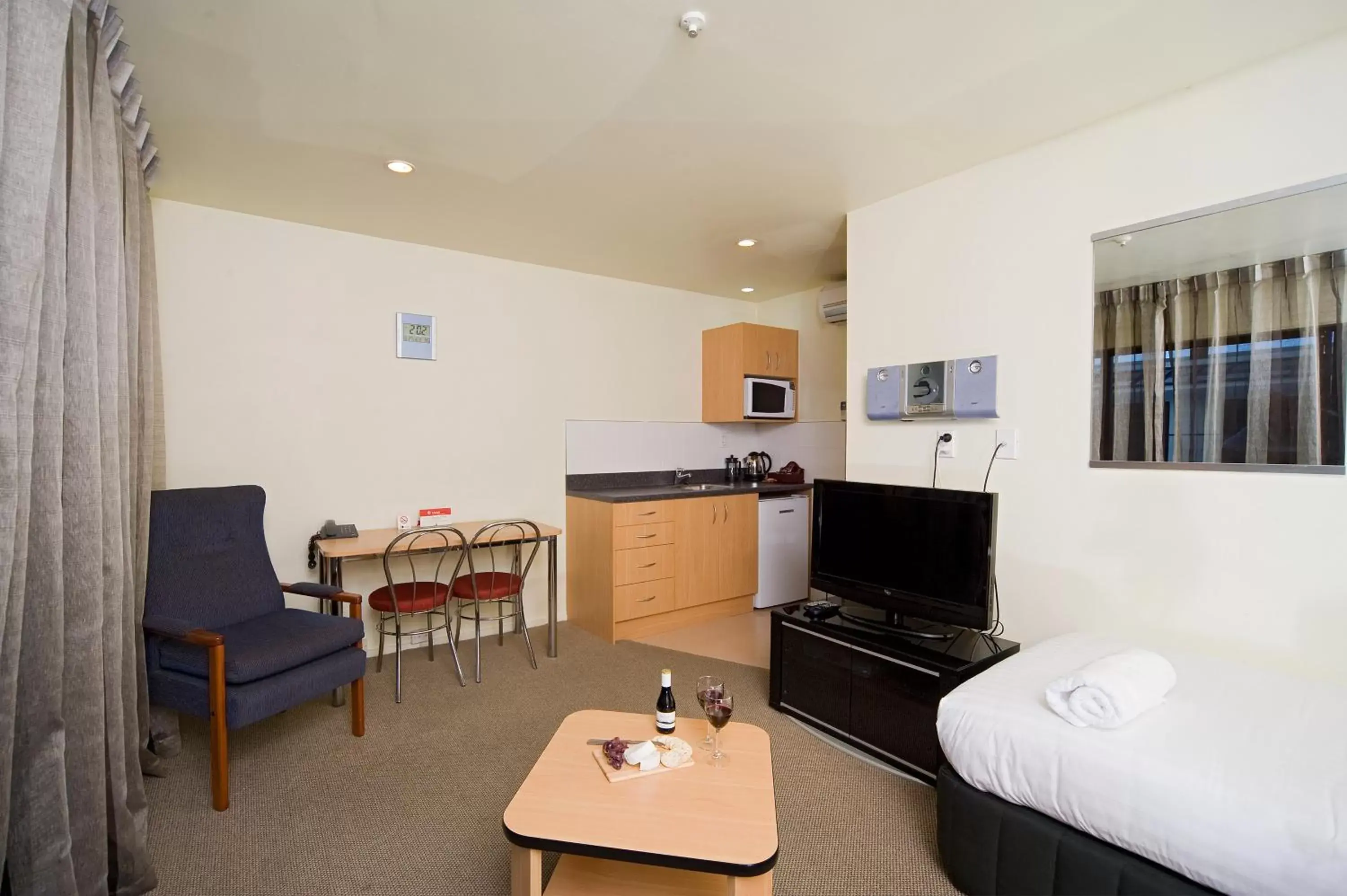 Living room, Seating Area in Best Western Ellerslie International Hotel