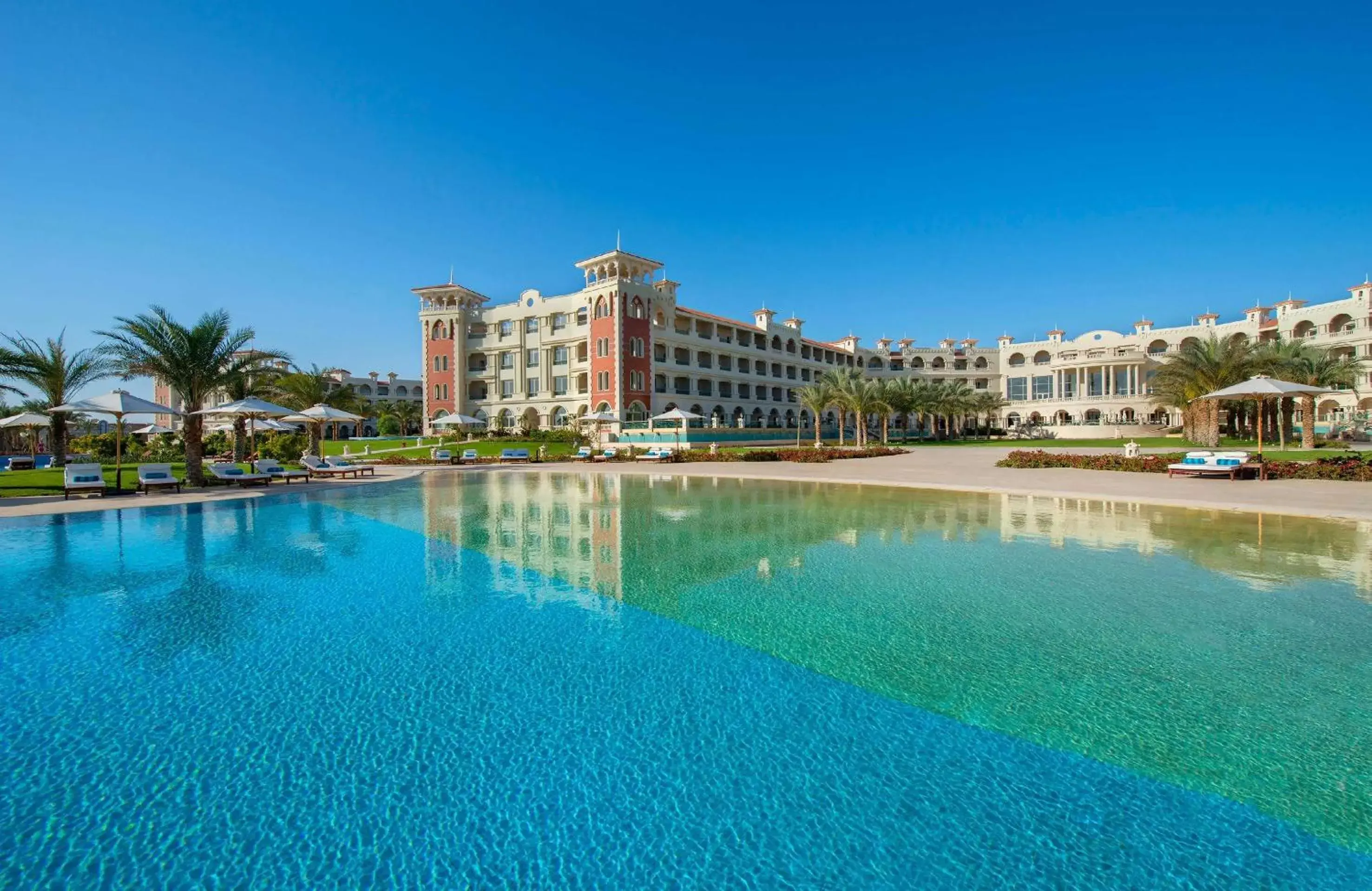 Facade/entrance, Swimming Pool in Baron Palace Sahl Hasheesh