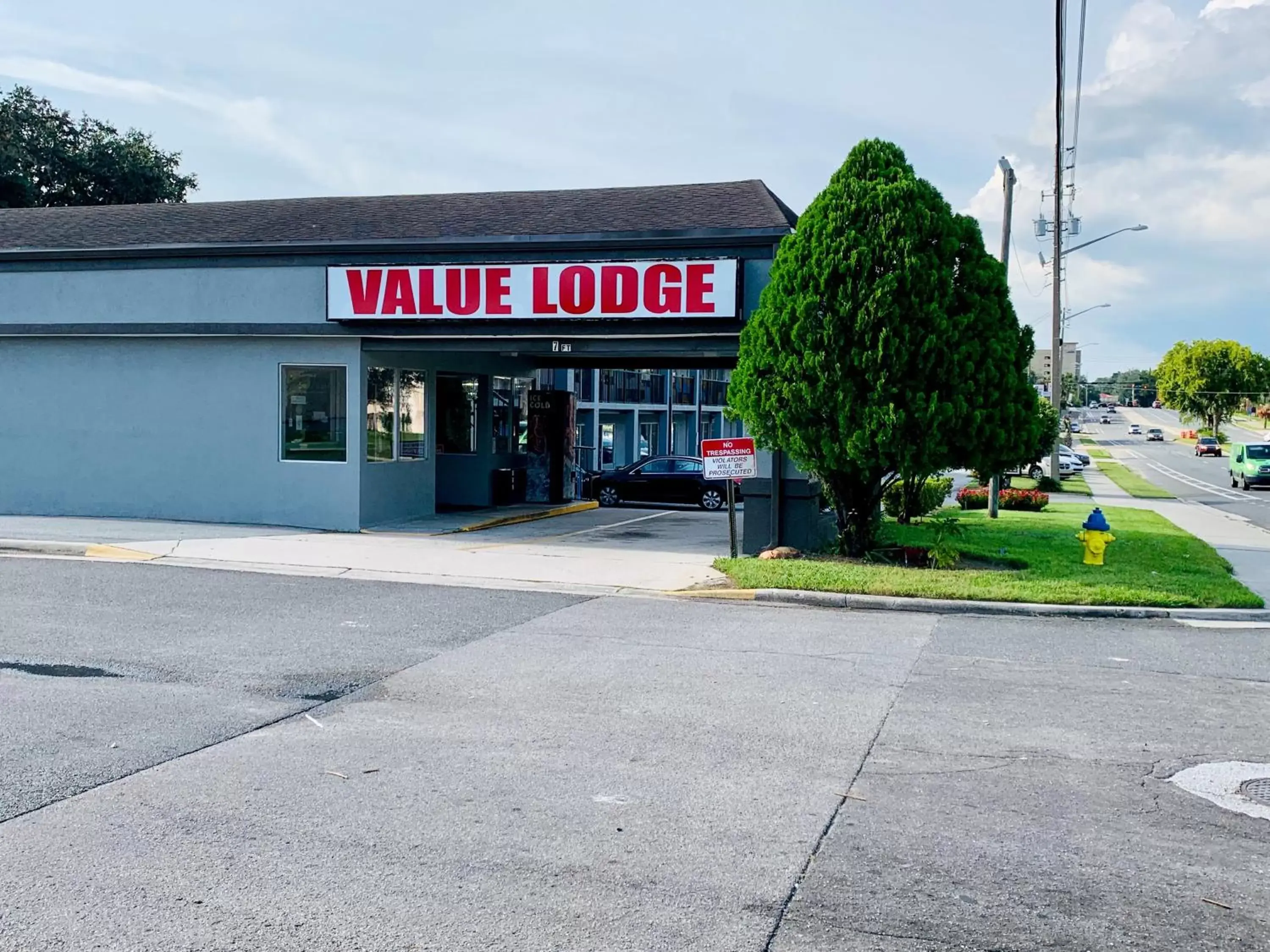 Property Building in Value Lodge - Gainesville