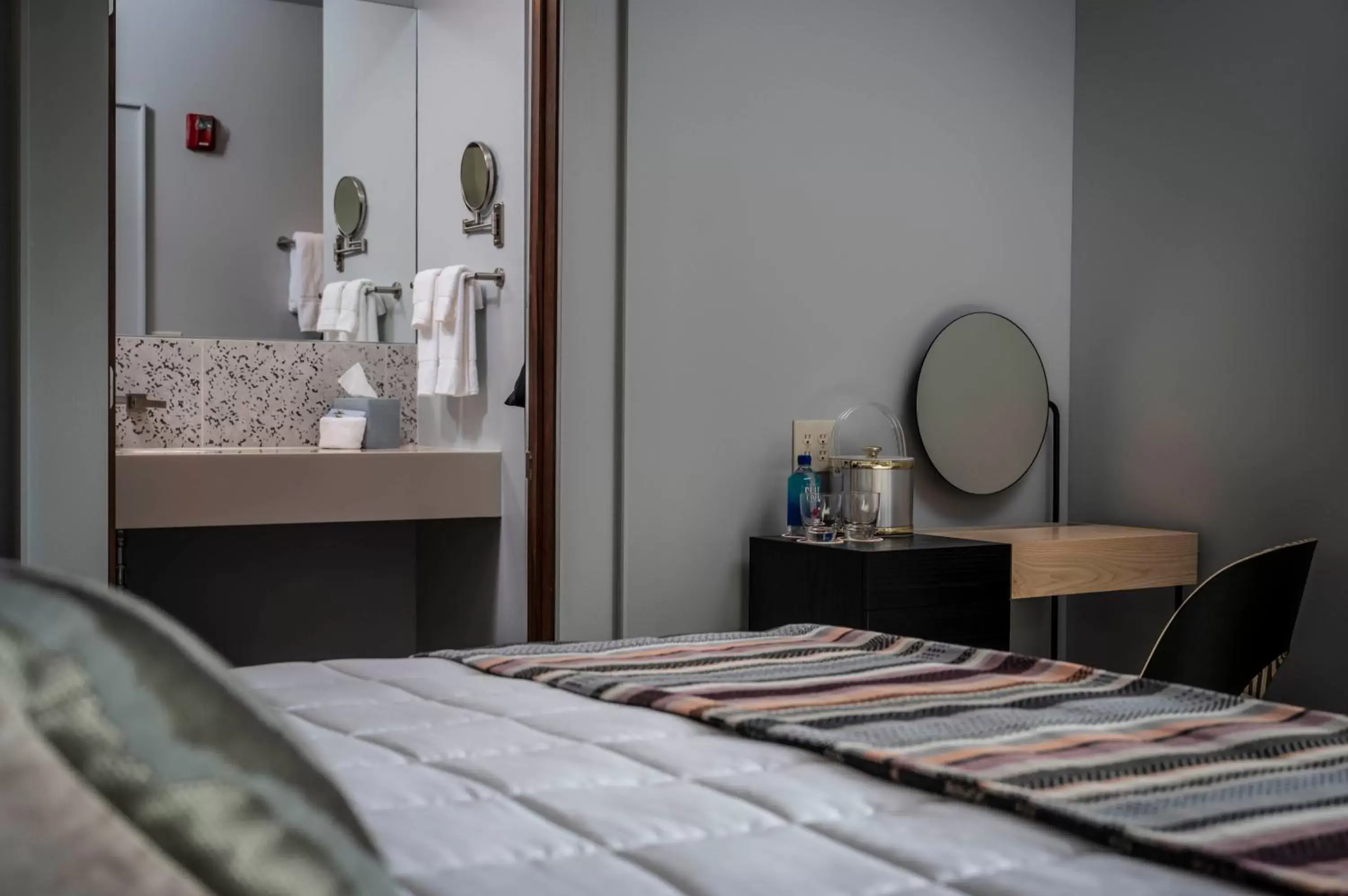 Bed in Hotel Broad Ripple Bed in Hotel Broad Ripple