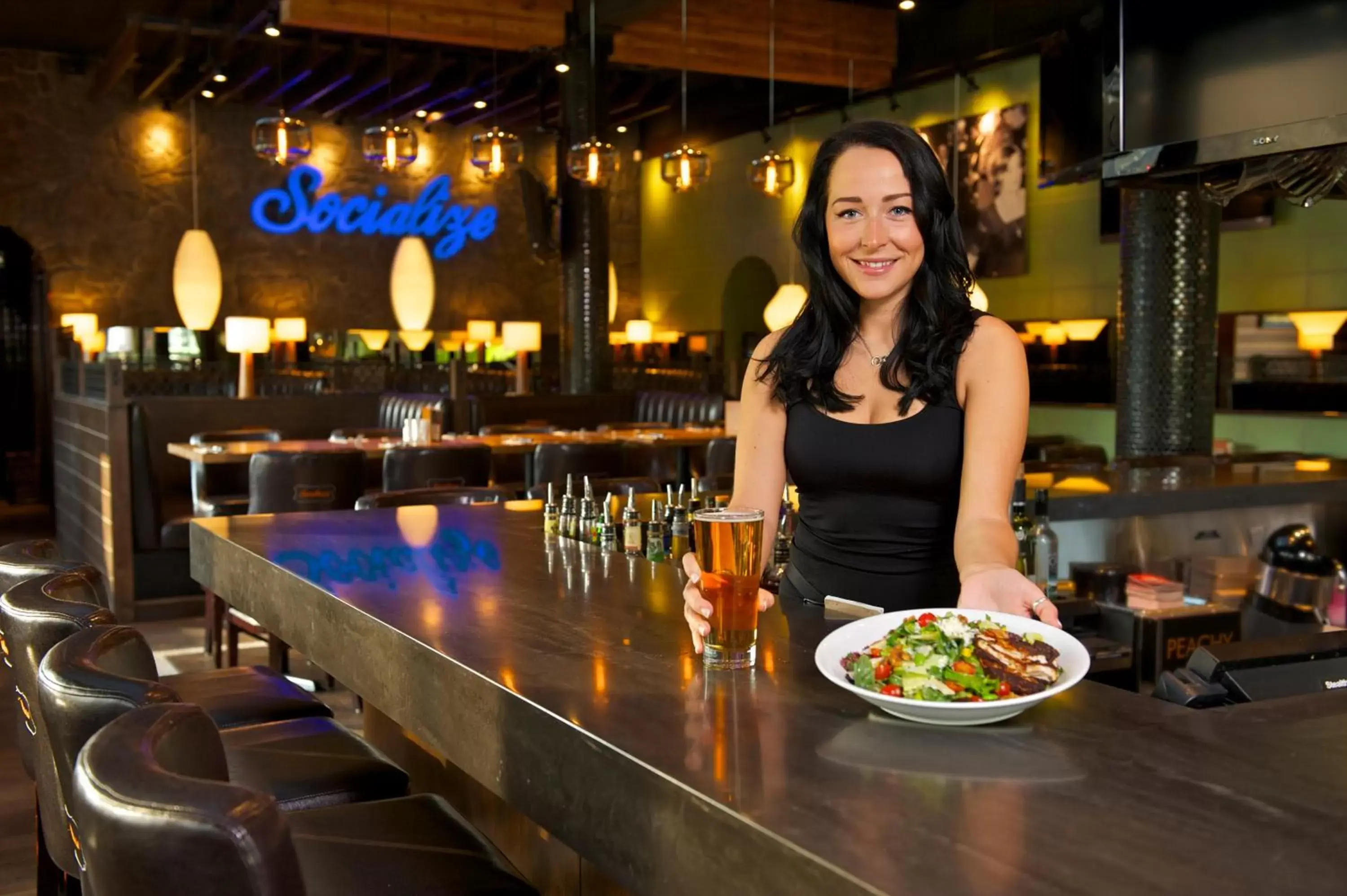 Restaurant/places to eat in Coast Tsawwassen Inn Restaurant/places to eat in Coast Tsawwassen Inn