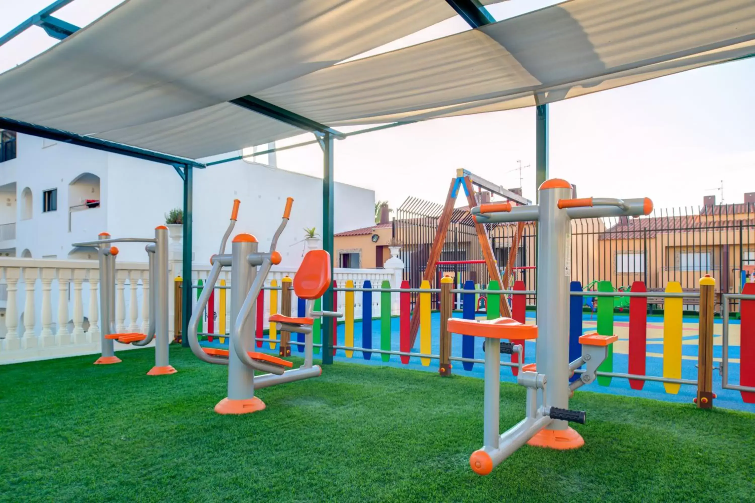 Fitness centre/facilities, Children's Play Area in Choromar Apartments