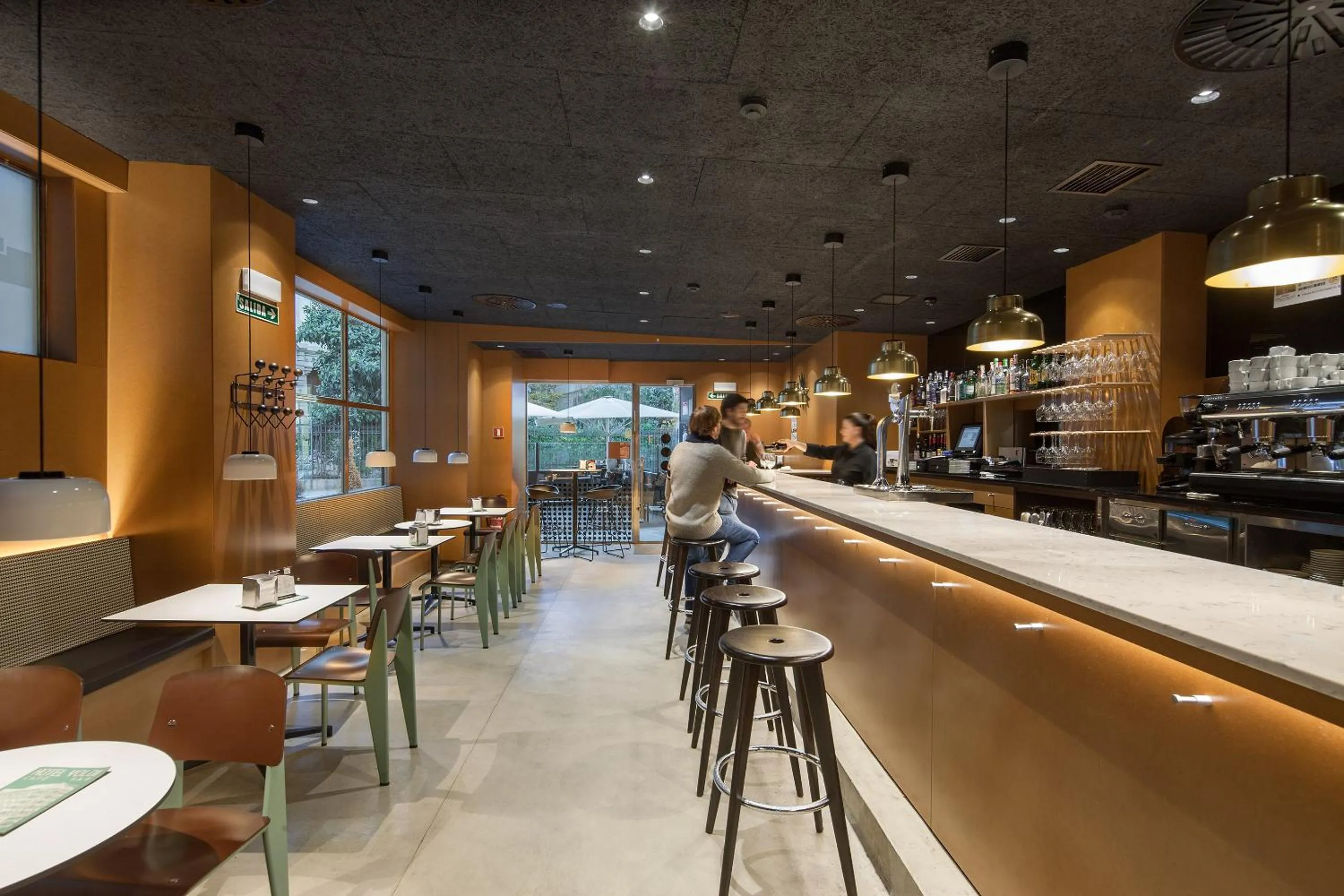 Lounge or bar in Hotel Yoldi