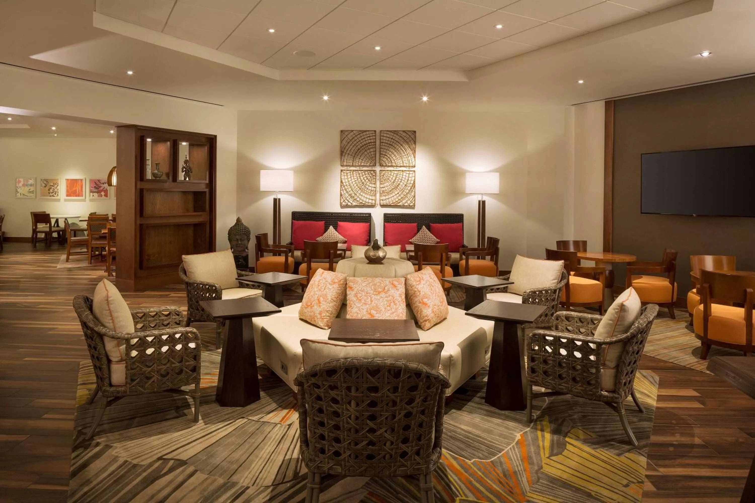 King Room with Partial Ocean View - Club Access in Hyatt Regency Maui Resort & Spa