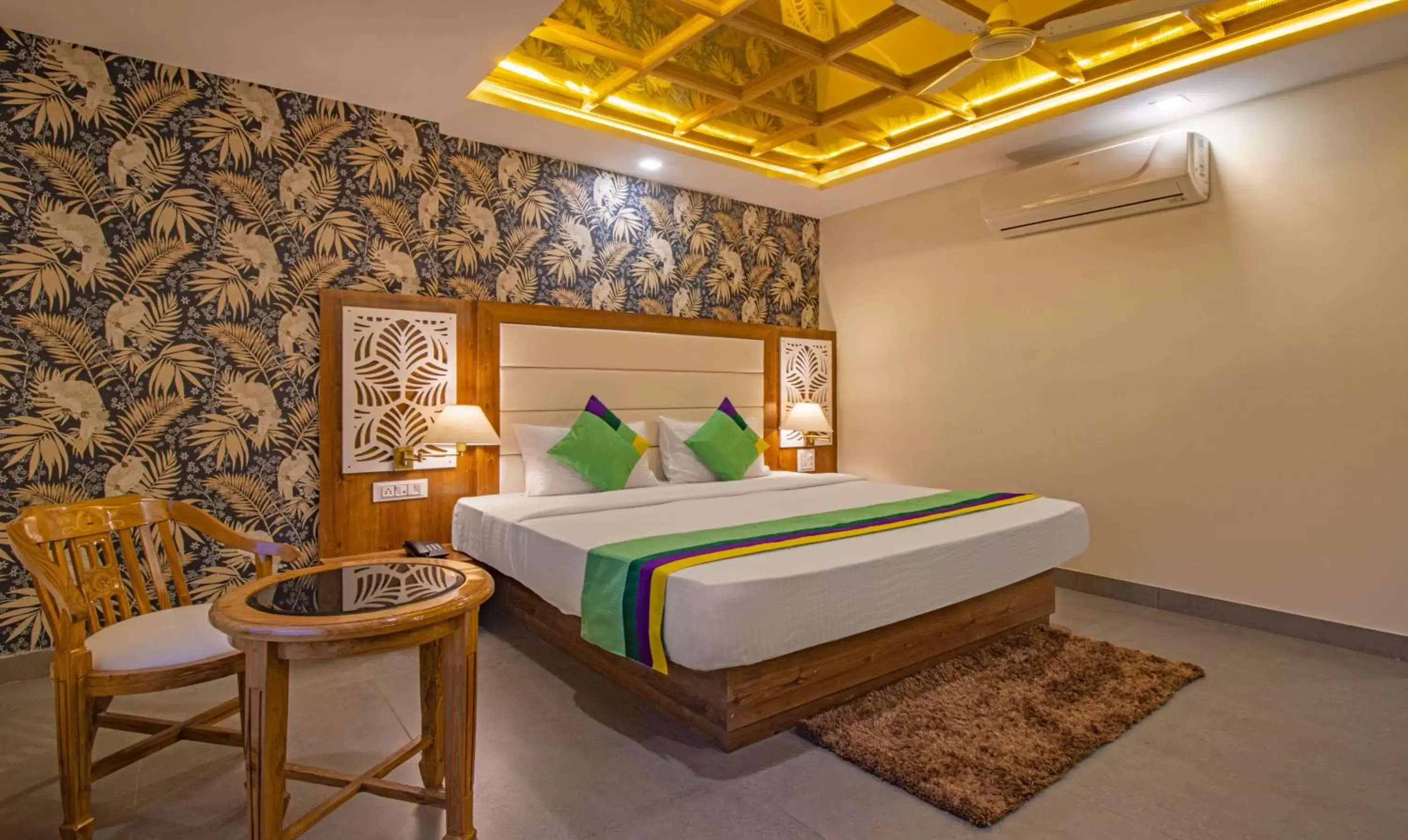 Deluxe Double Room in Treebo Trend Haveli Resort Roots Bhupatwala Deluxe Double Room in Treebo Trend Haveli Resort Roots Bhupatwala
