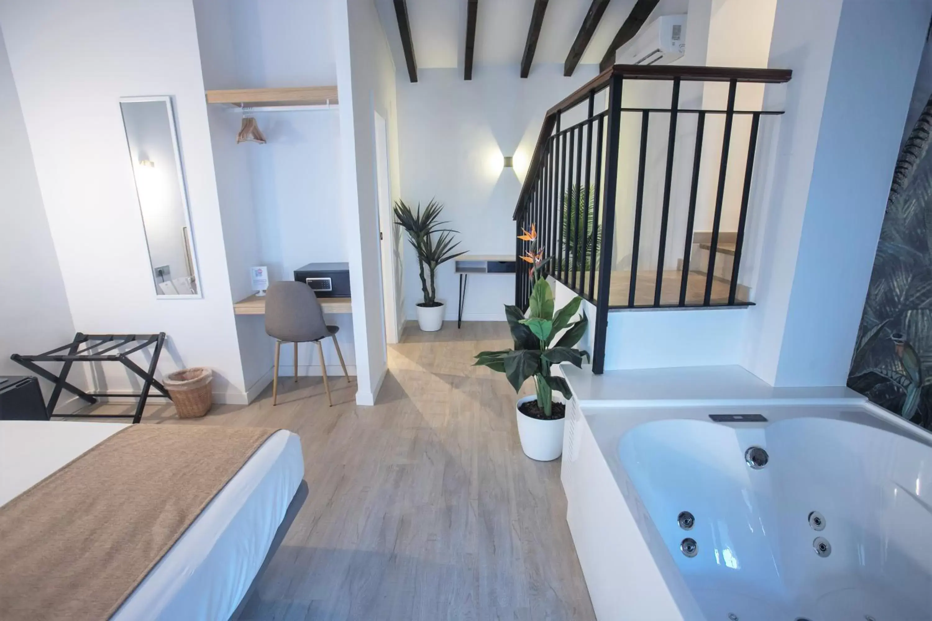 Photo of the whole room, Bed in Vitium Córdoba Photo of the whole room, Bed in Vitium Córdoba