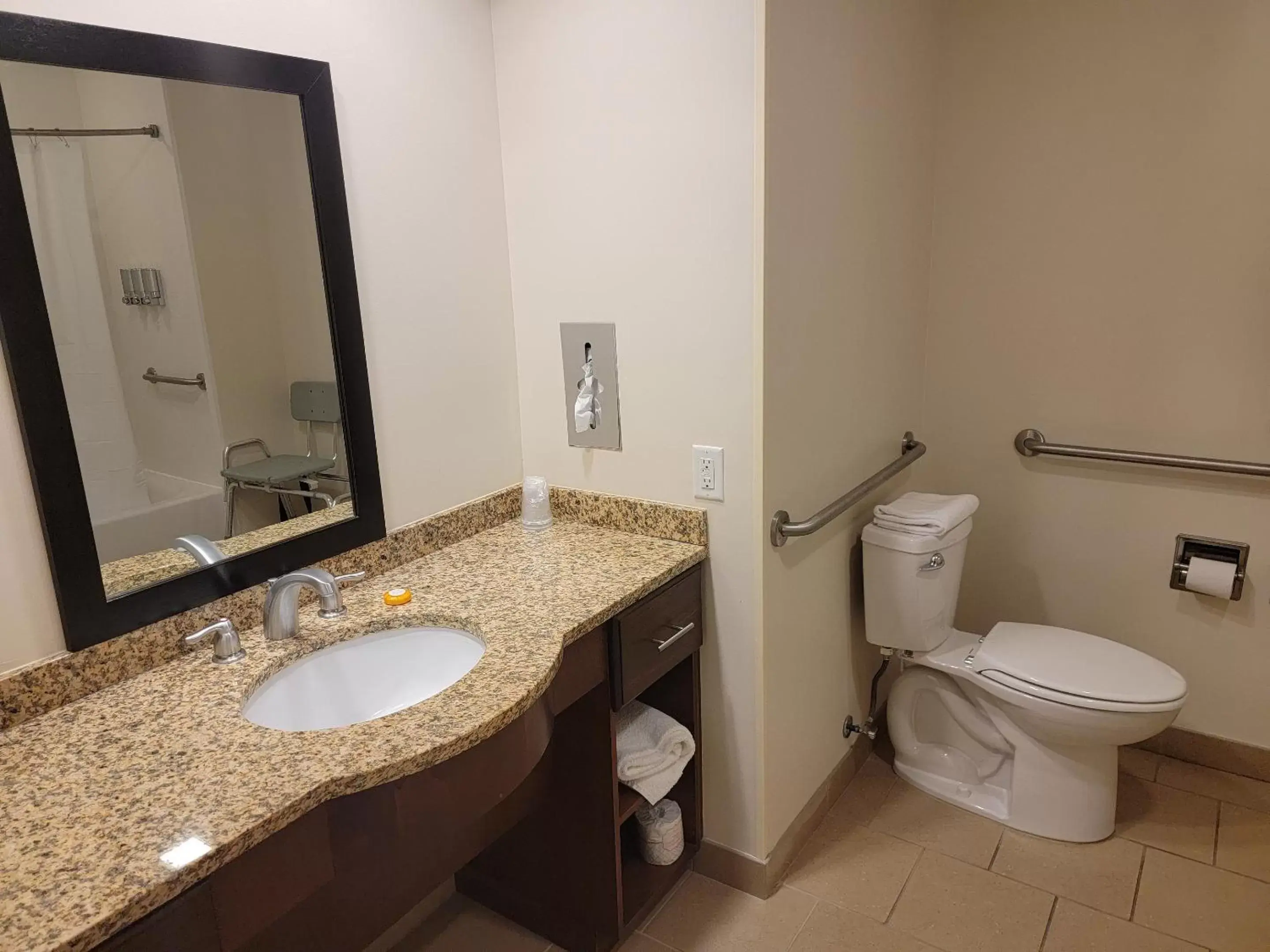 Bathroom in Penn Wells Lodge