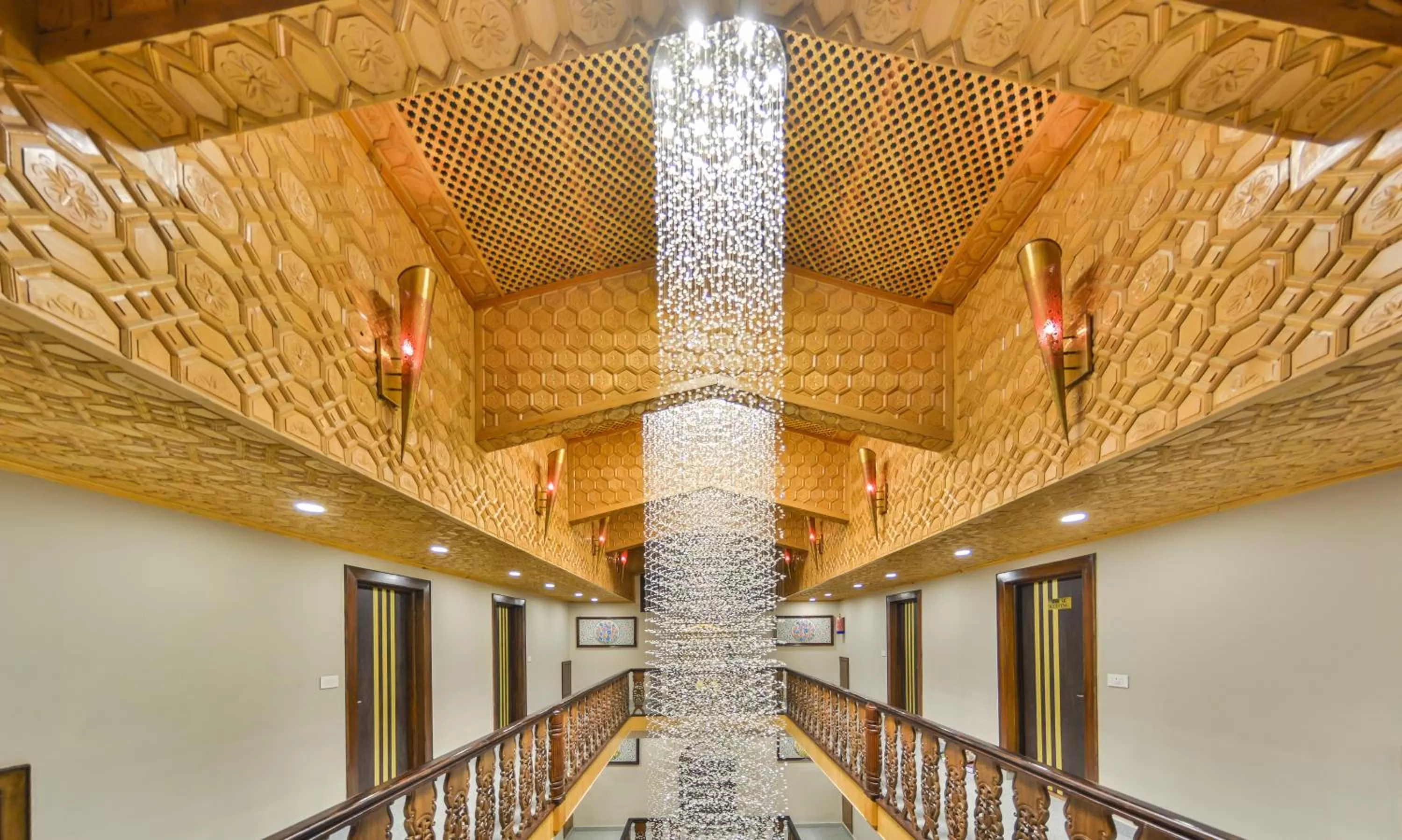 Area and facilities in Royal Hillton Pahalgam