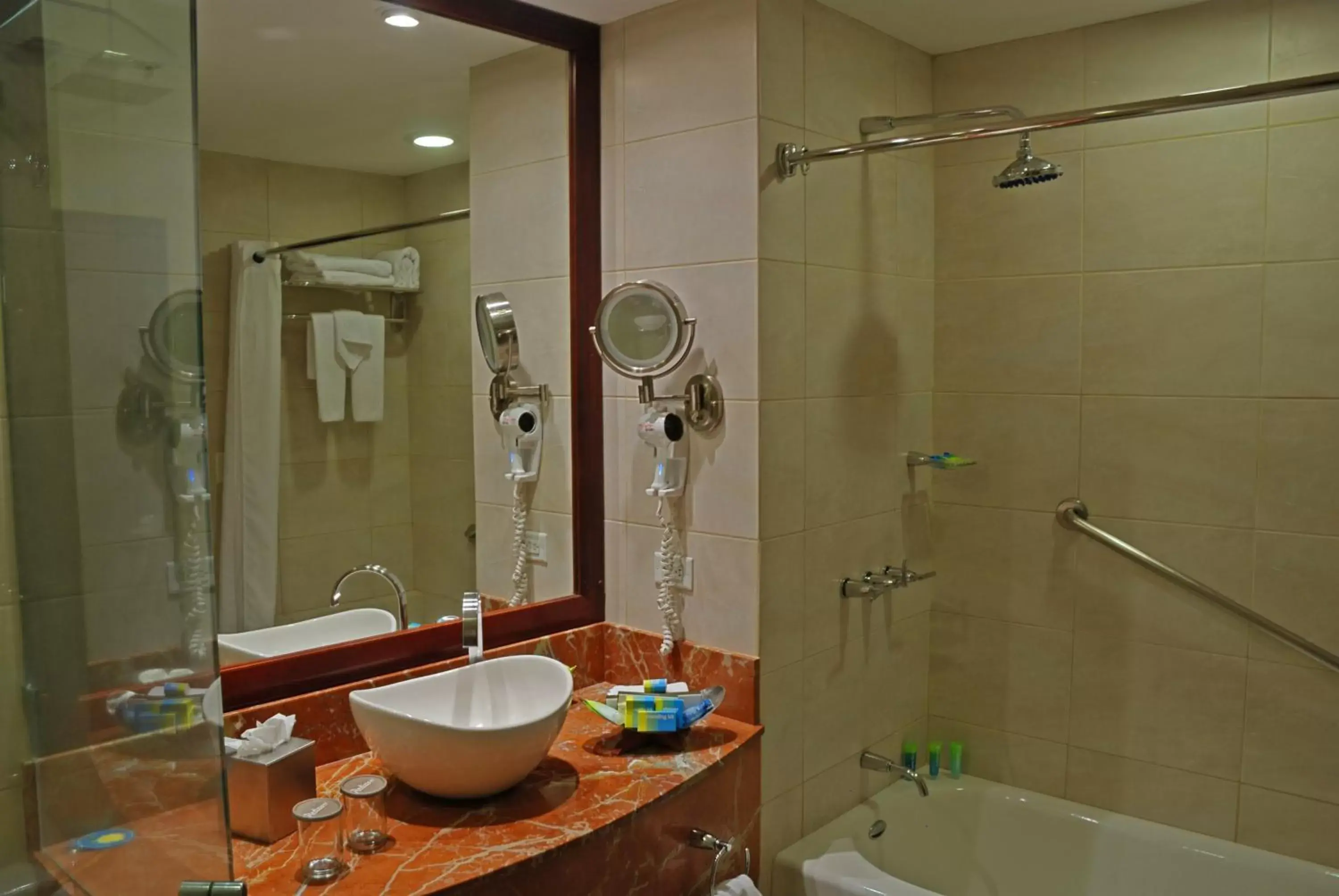 Bathroom in Radisson Hotel San Jose - Costa Rica