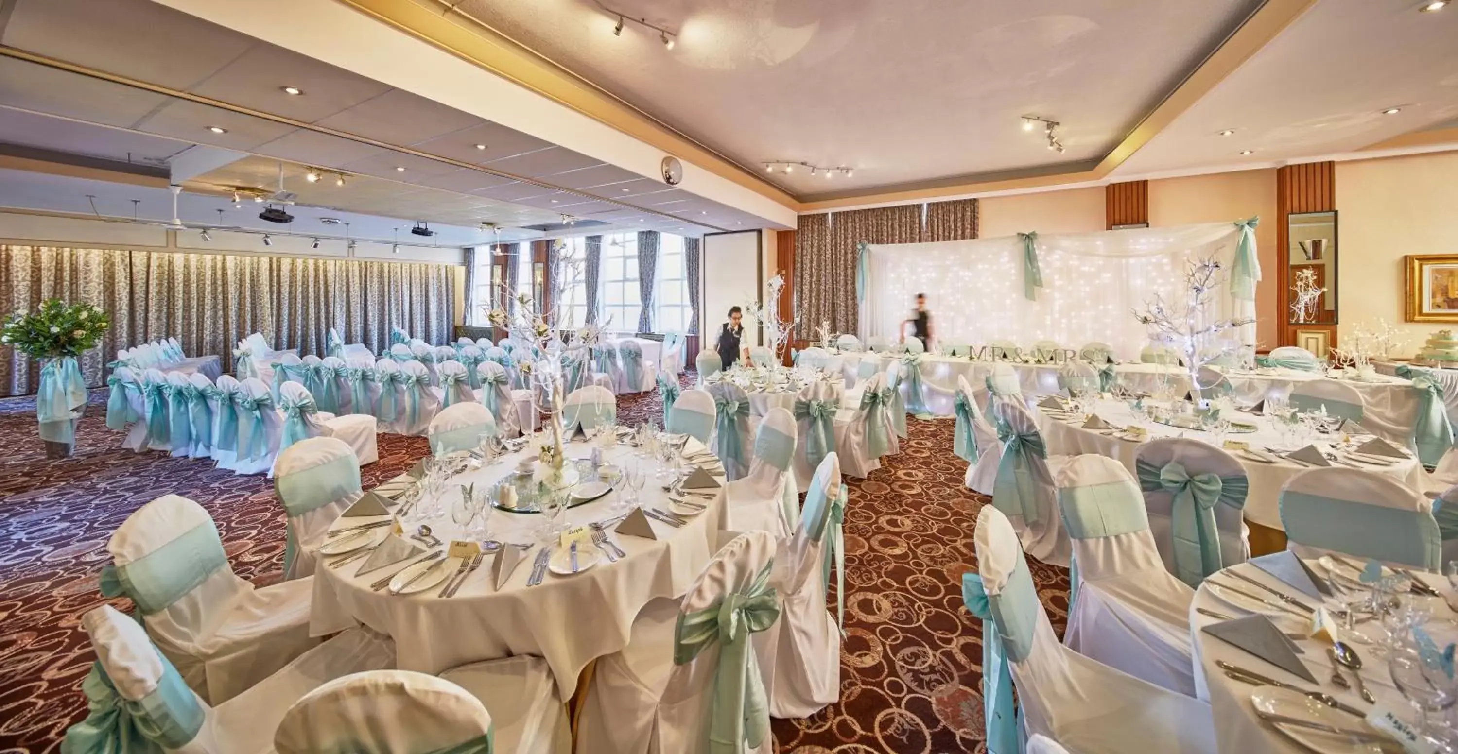 Banquet/Function facilities, Banquet Facilities in Alma Lodge Hotel