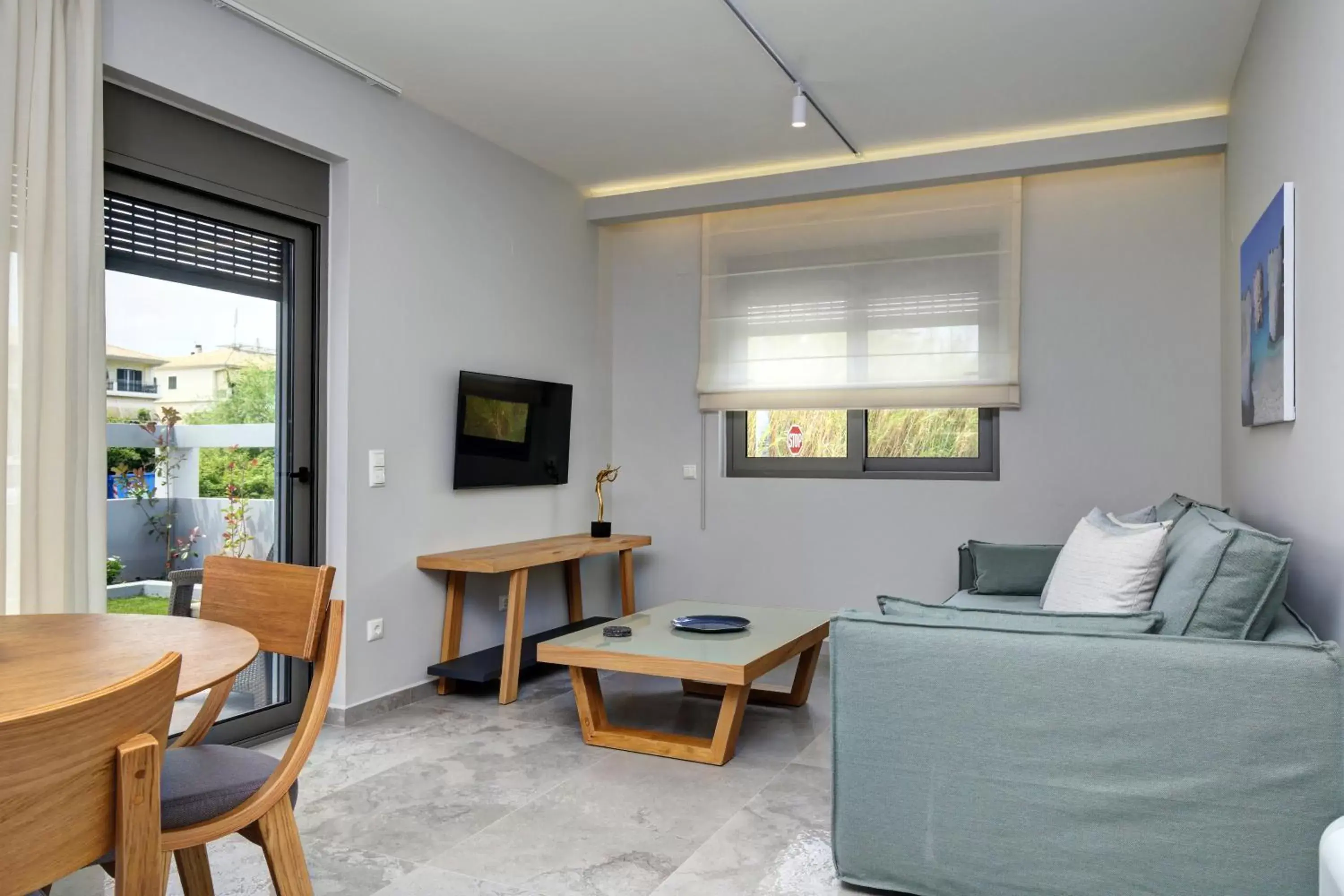 TV and multimedia, Seating Area in Carabella Residence