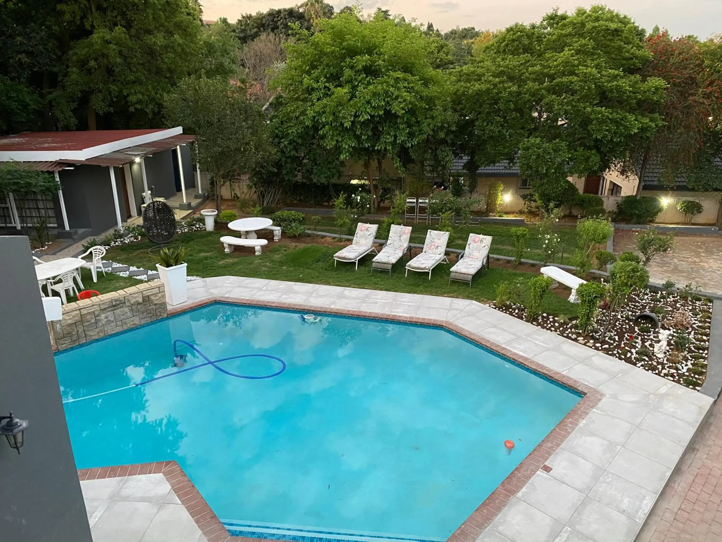 Swimming pool, Pool View in Marion Lodge