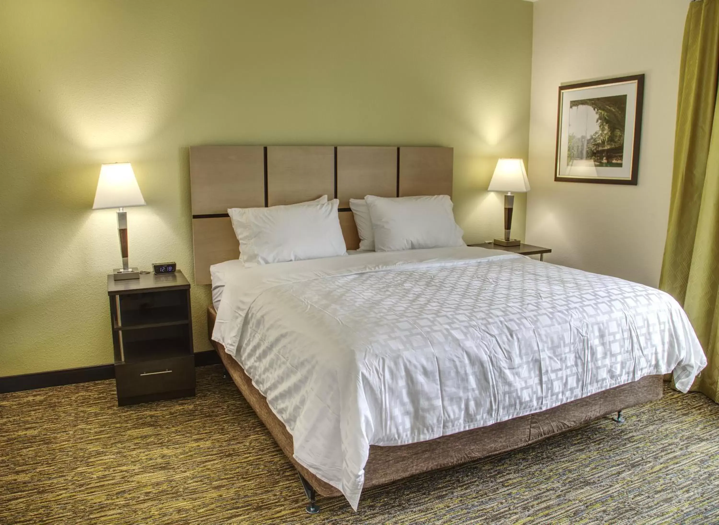 Bedroom, Bed in Candlewood Suites - Austin North, an IHG Hotel