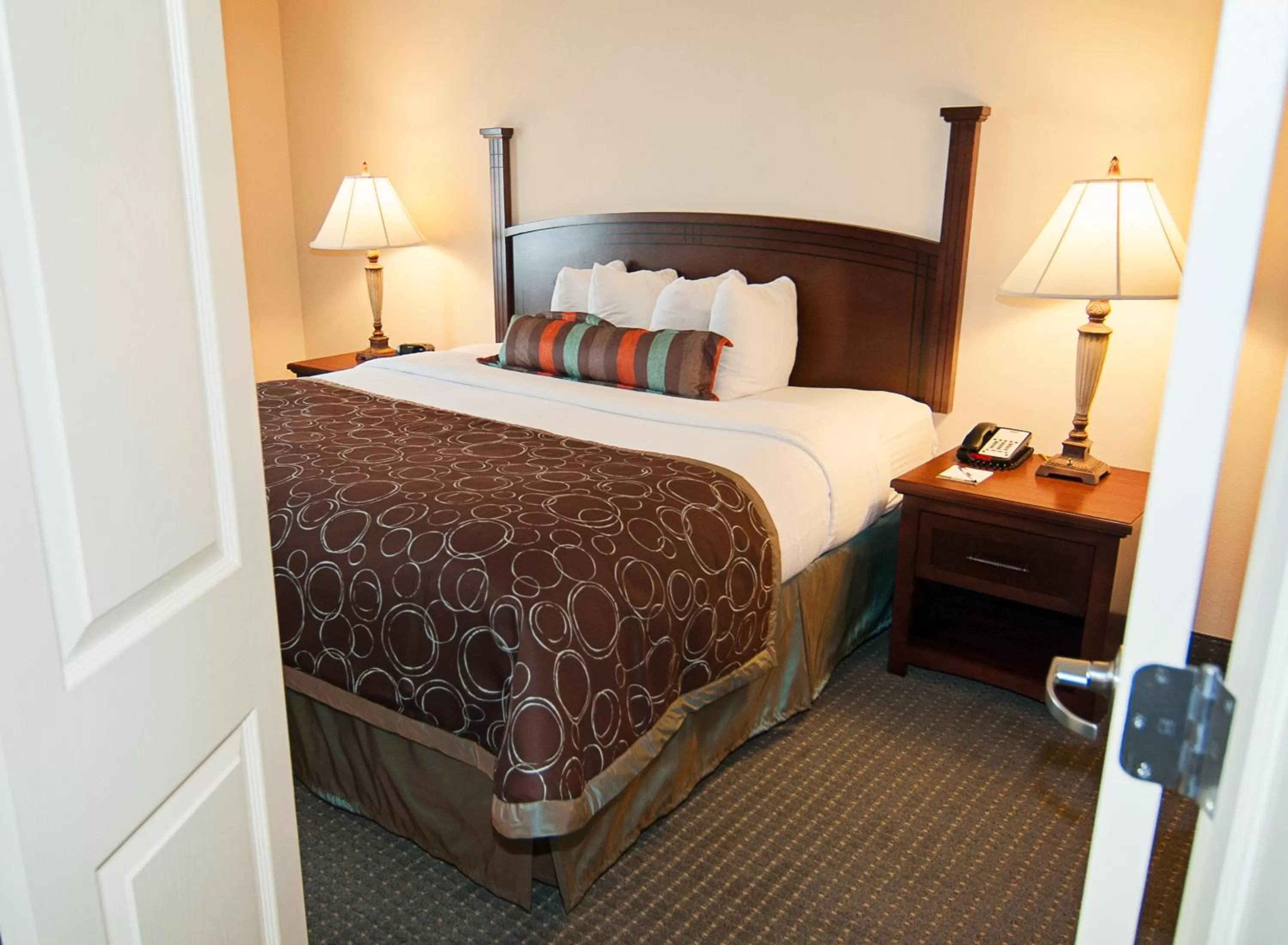 Photo of the whole room, Bed in Staybridge Suites Wichita by IHG