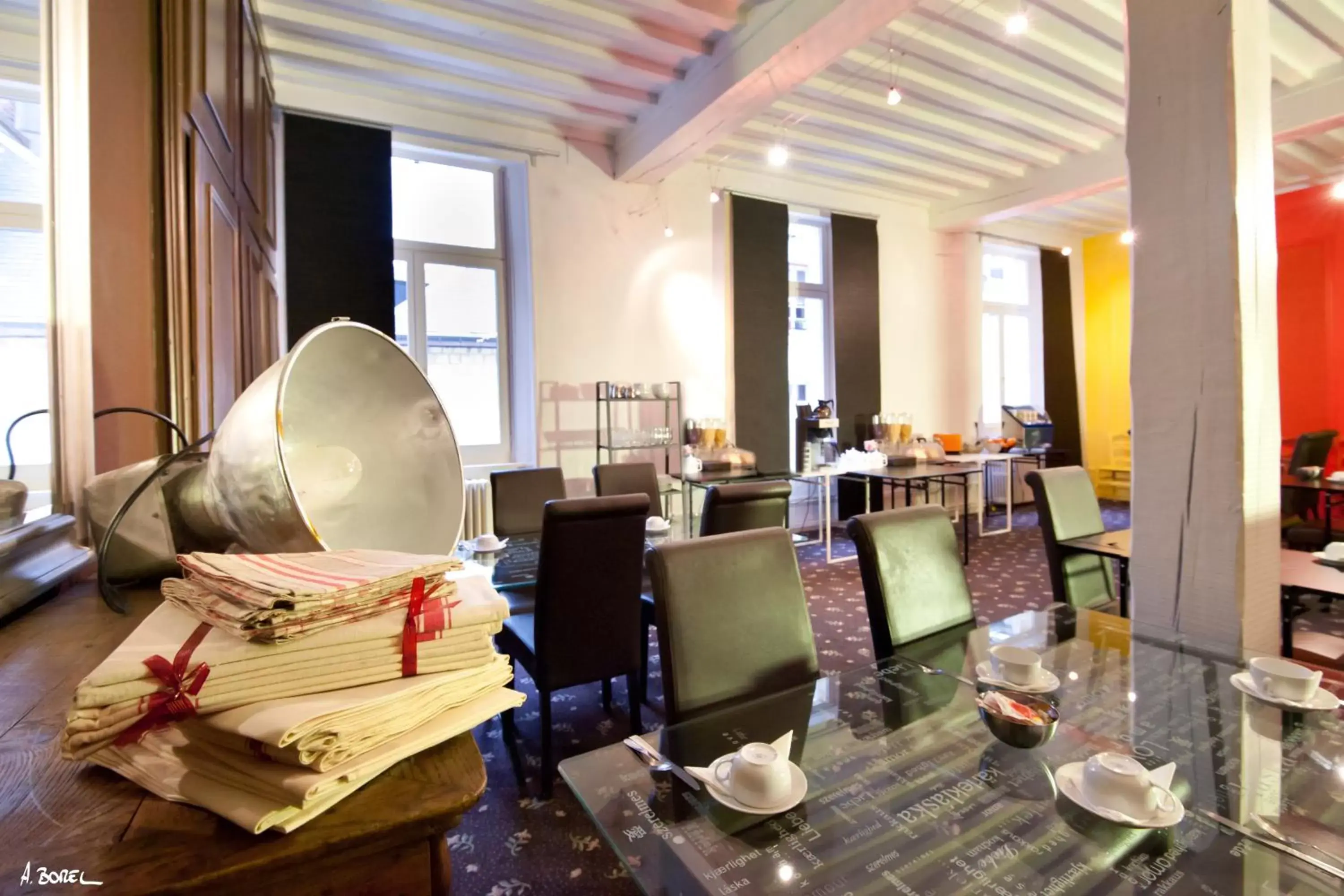 Restaurant/Places to Eat in Hotel Le Prieuré et La Résidence