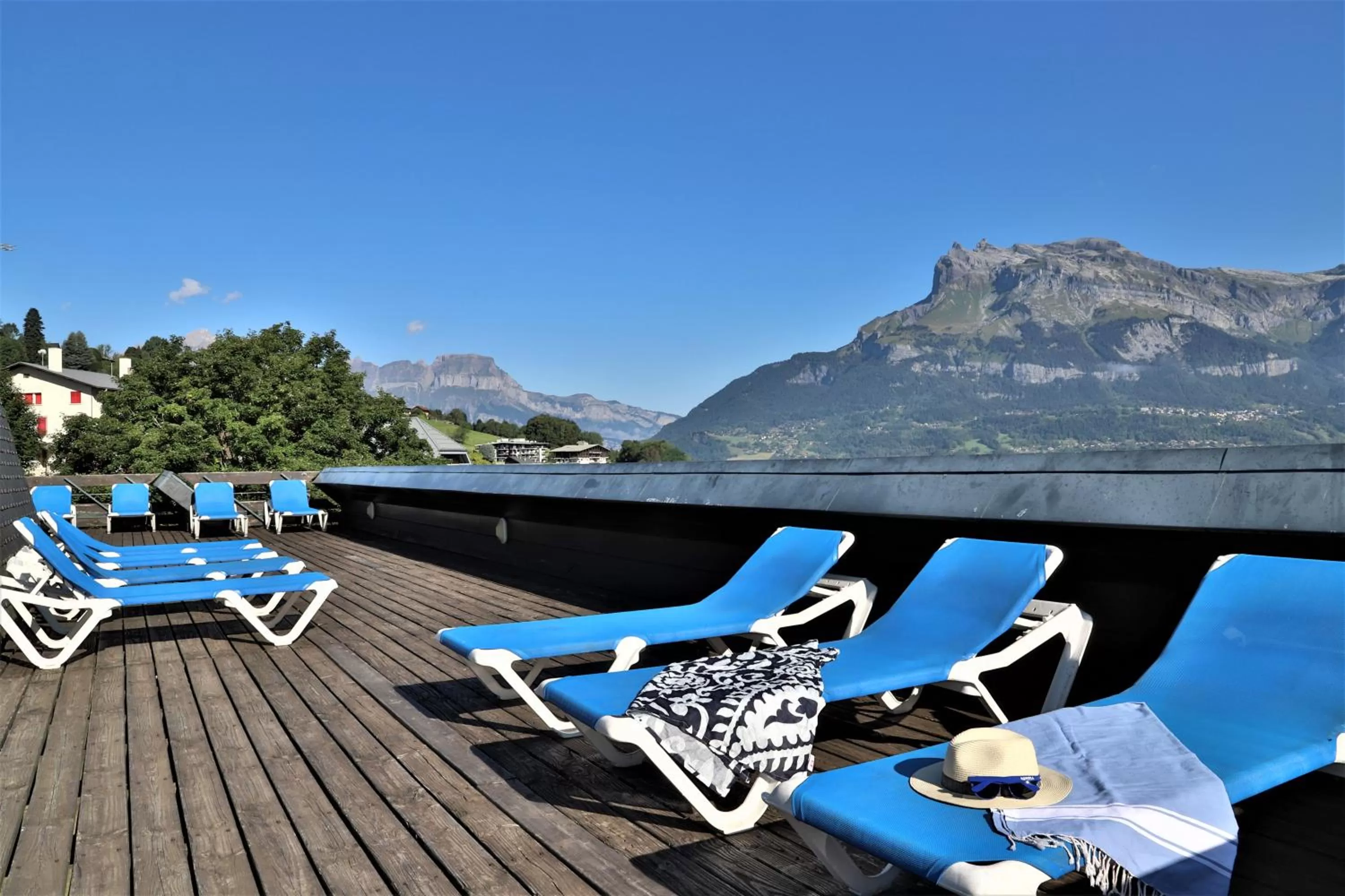 Patio in SOWELL HOTELS Mont Blanc et SPA