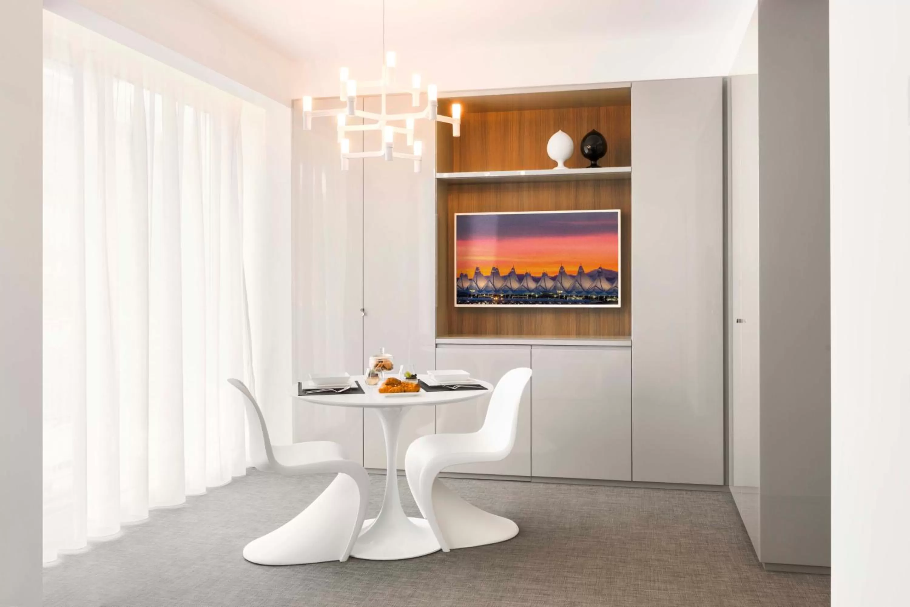 Dining area in Dilman Luxury Stay