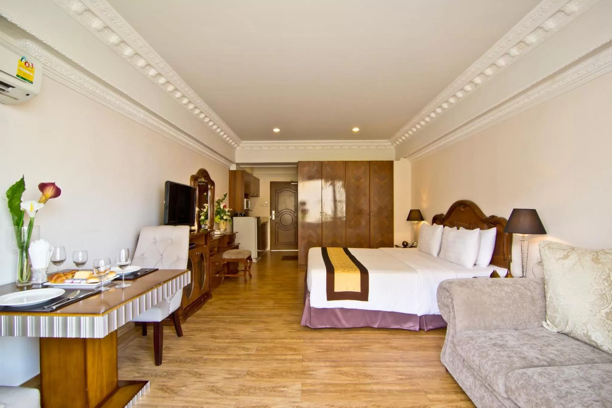 Bed in LK Royal Suite