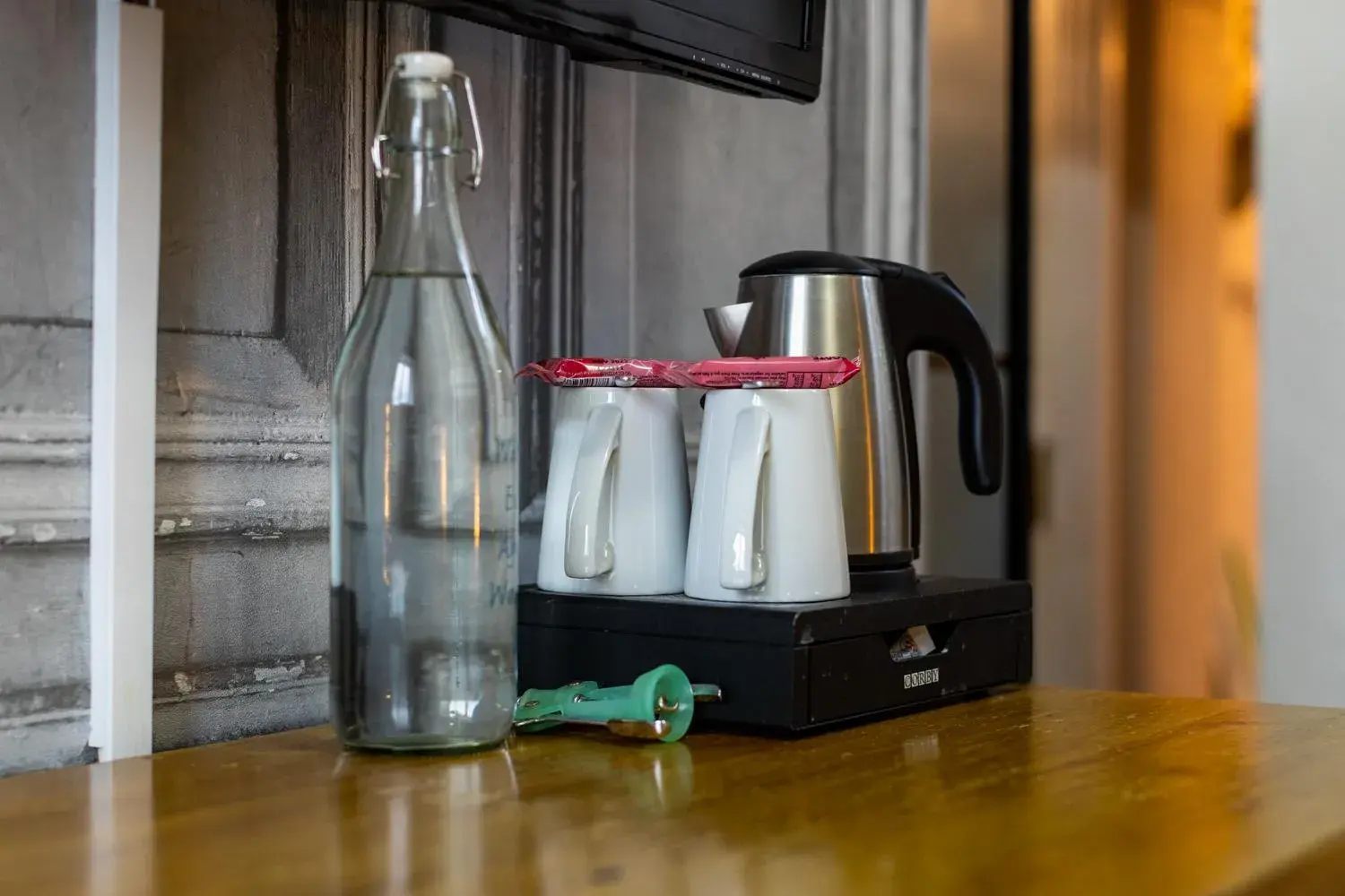 Coffee/tea facilities in Holly Lodge Guest House with FREE off site health club