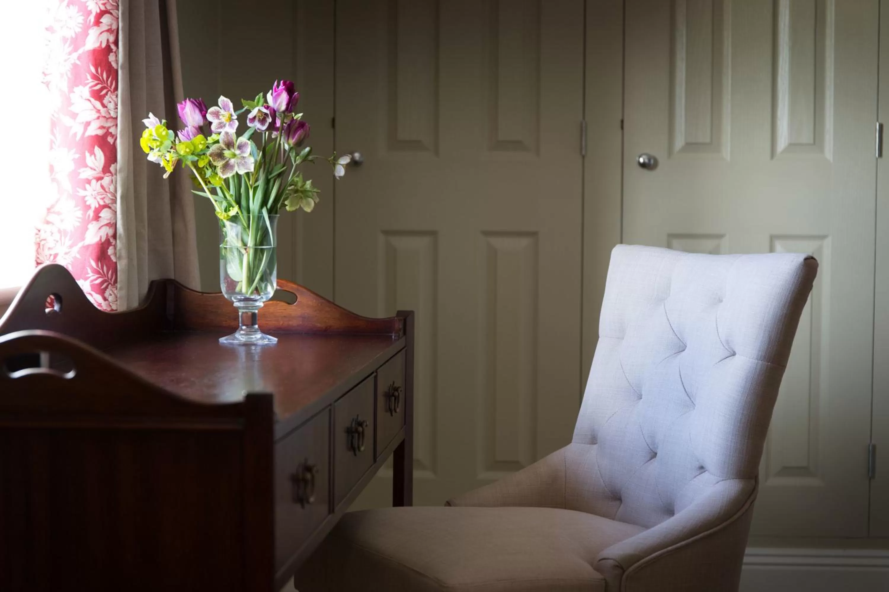 Day in The Loddon Swan