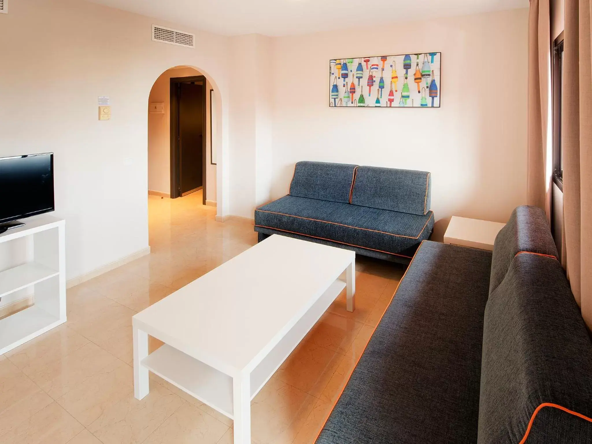 Photo of the whole room, Seating Area in Fuengirola Beach Apartamentos Turísticos