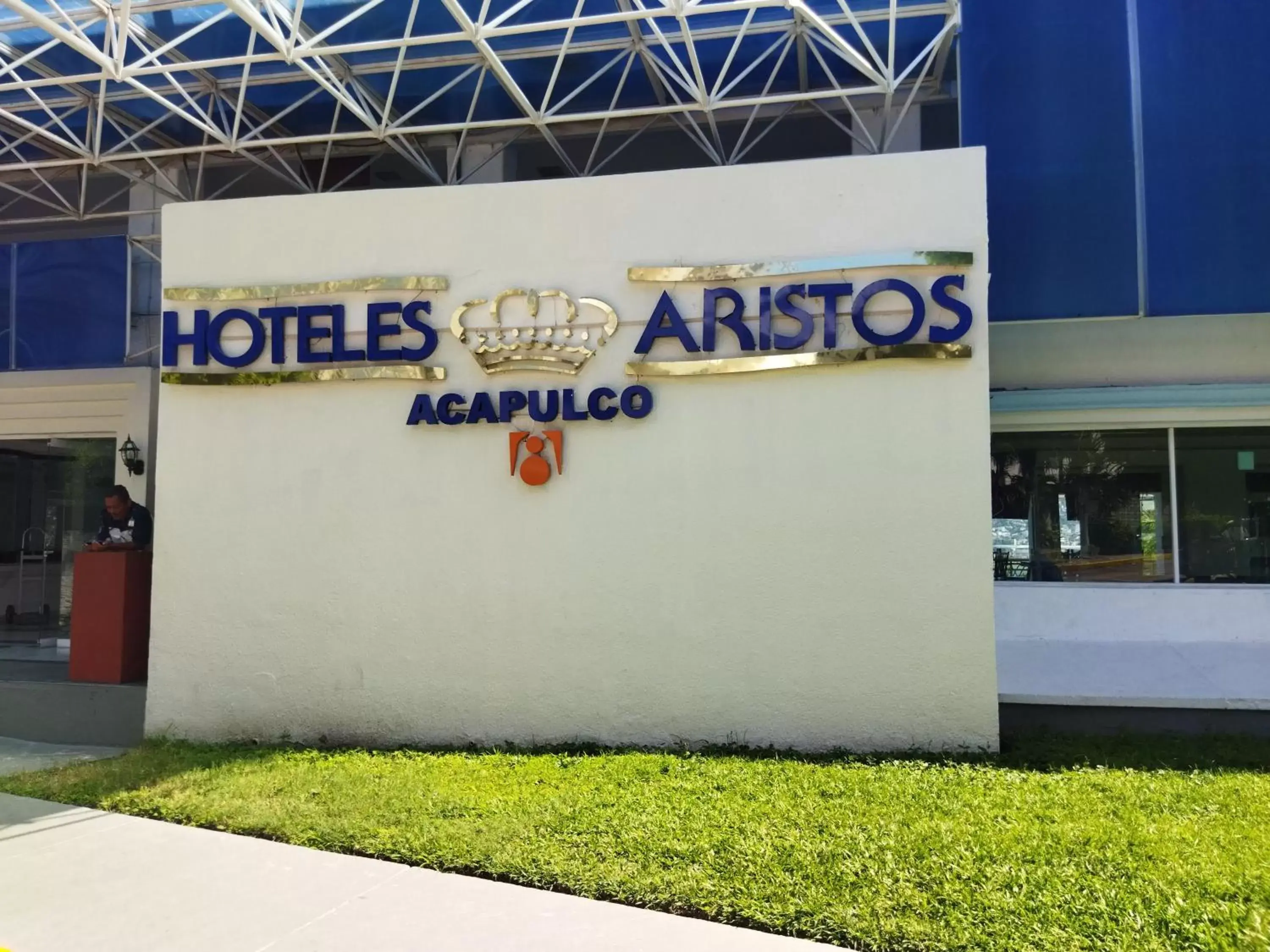 Facade/entrance, Property Logo/Sign in Hotel Aristos Acapulco