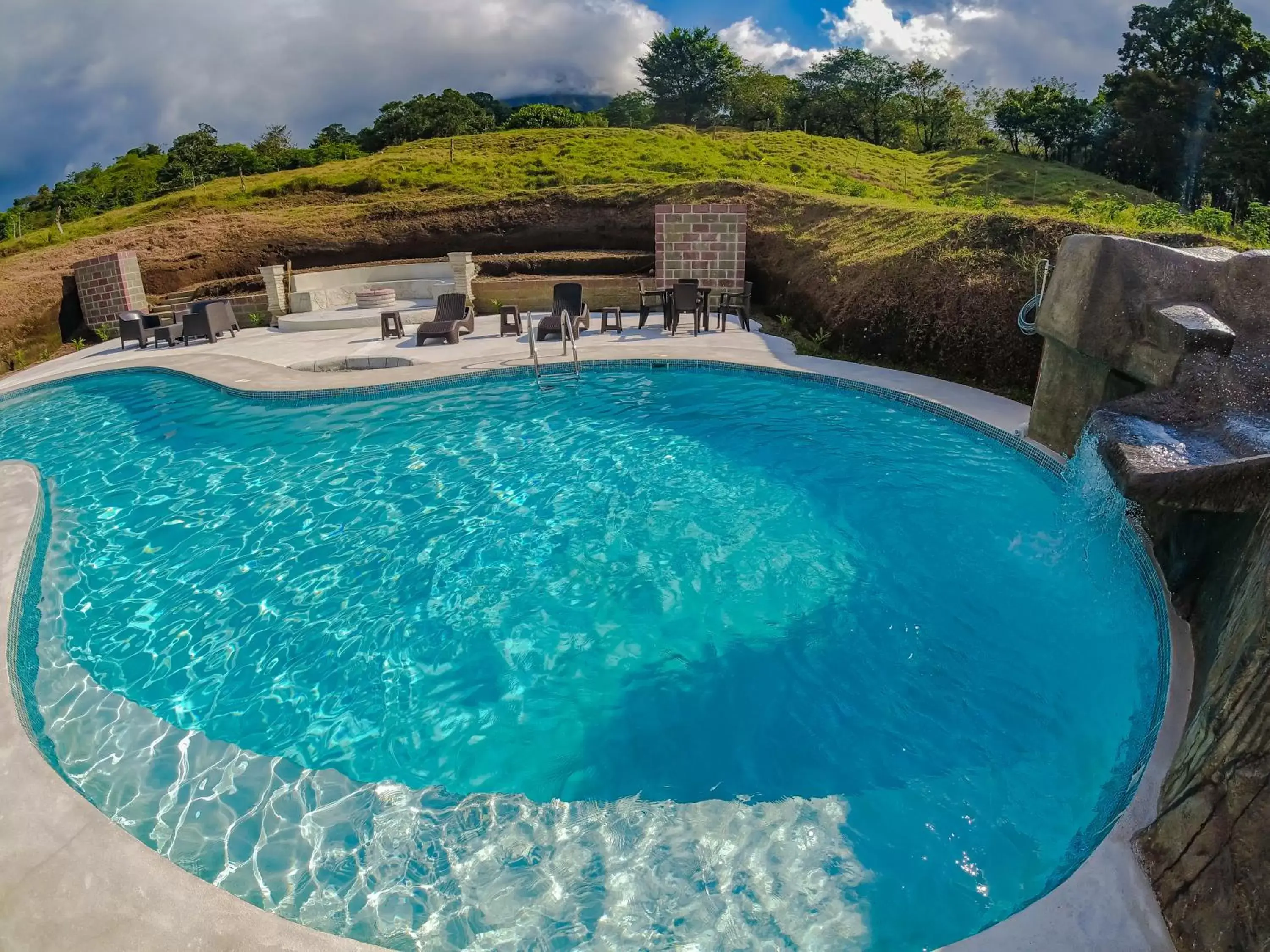 Pool view, Swimming Pool in Confort Arenal