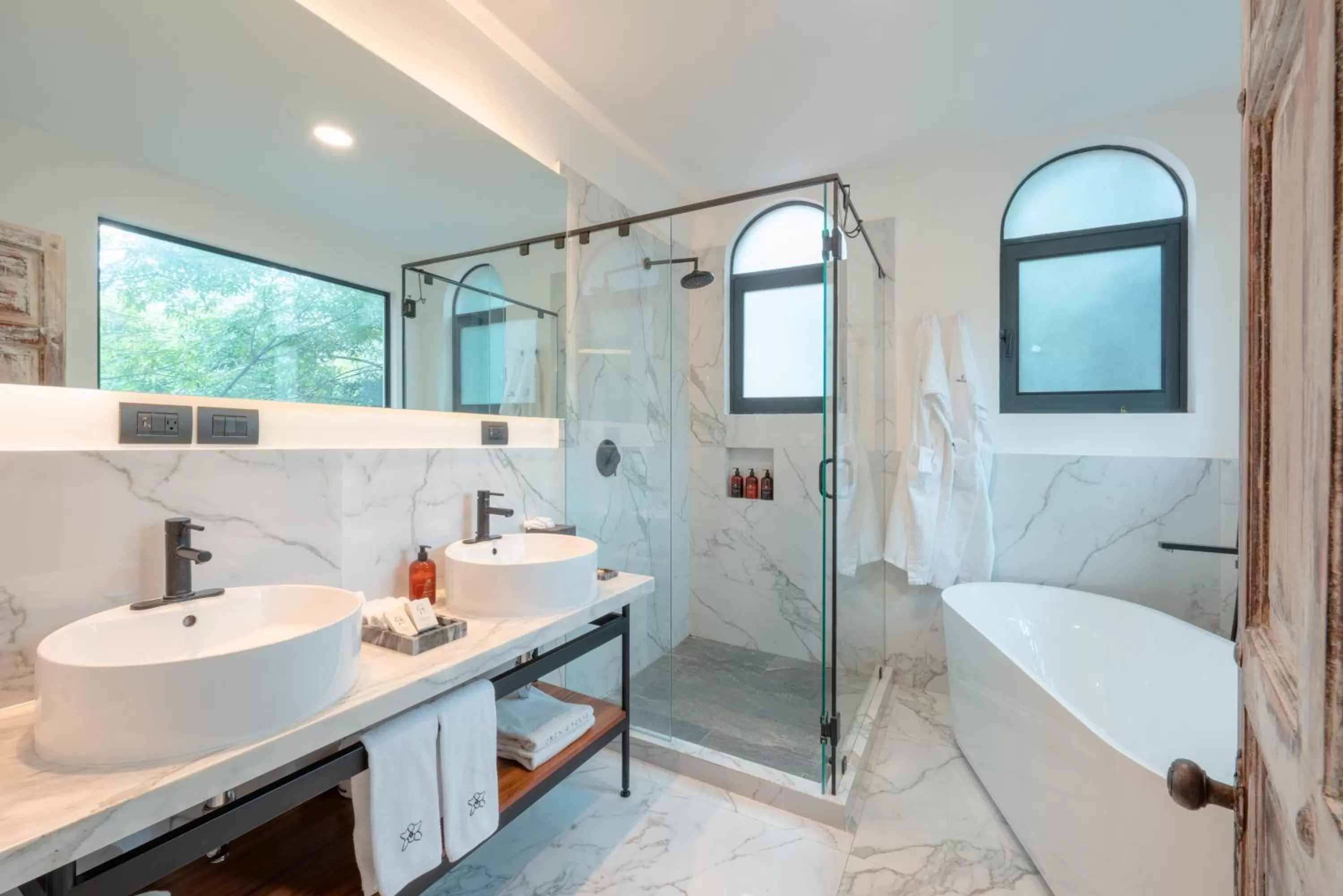 Shower in Orchid House Mexico City