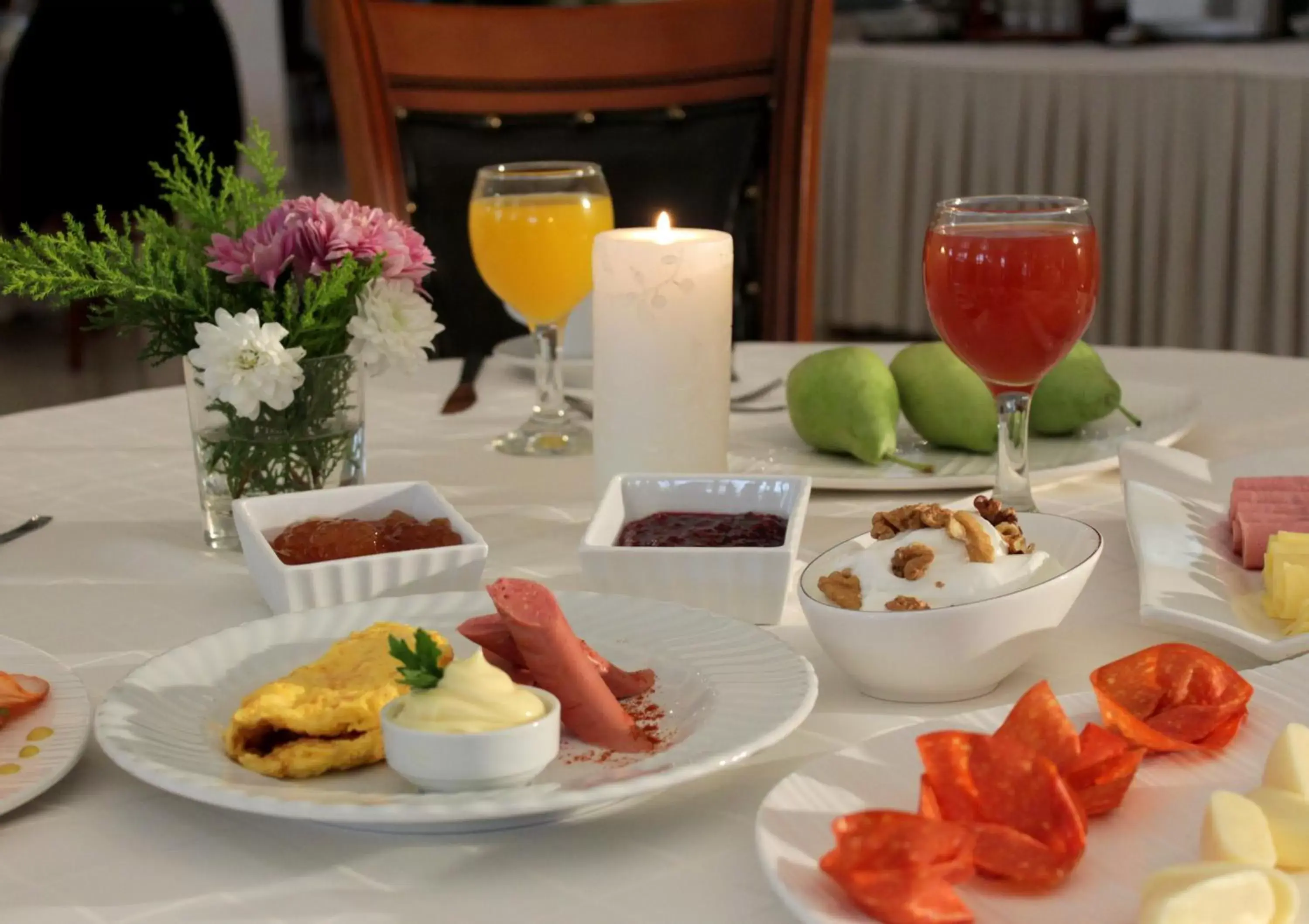 Restaurant/places to eat, Breakfast in Famissi Hotel