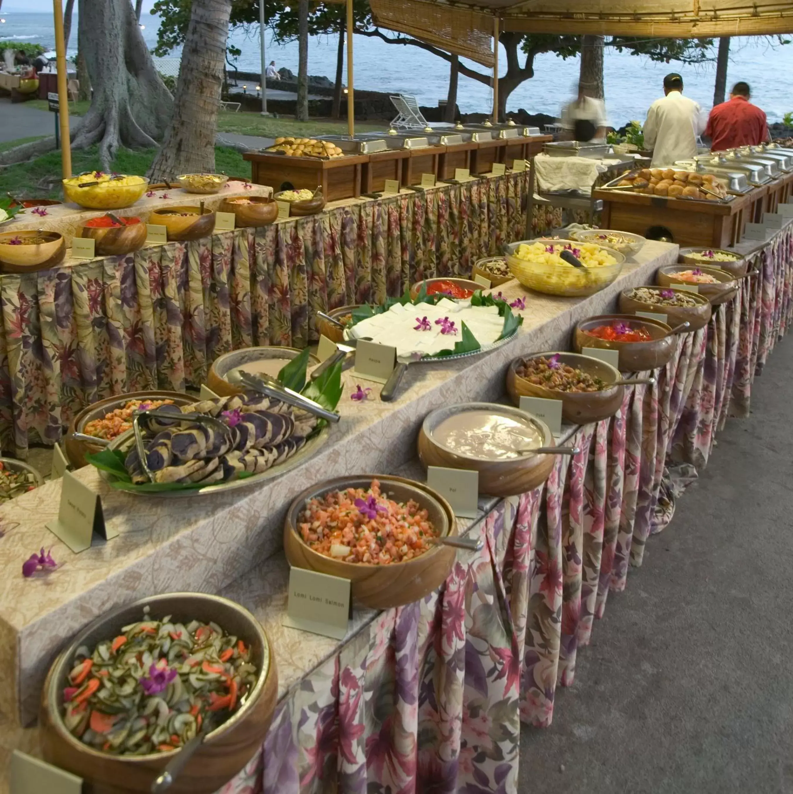 Food and drinks in Royal Kona Resort