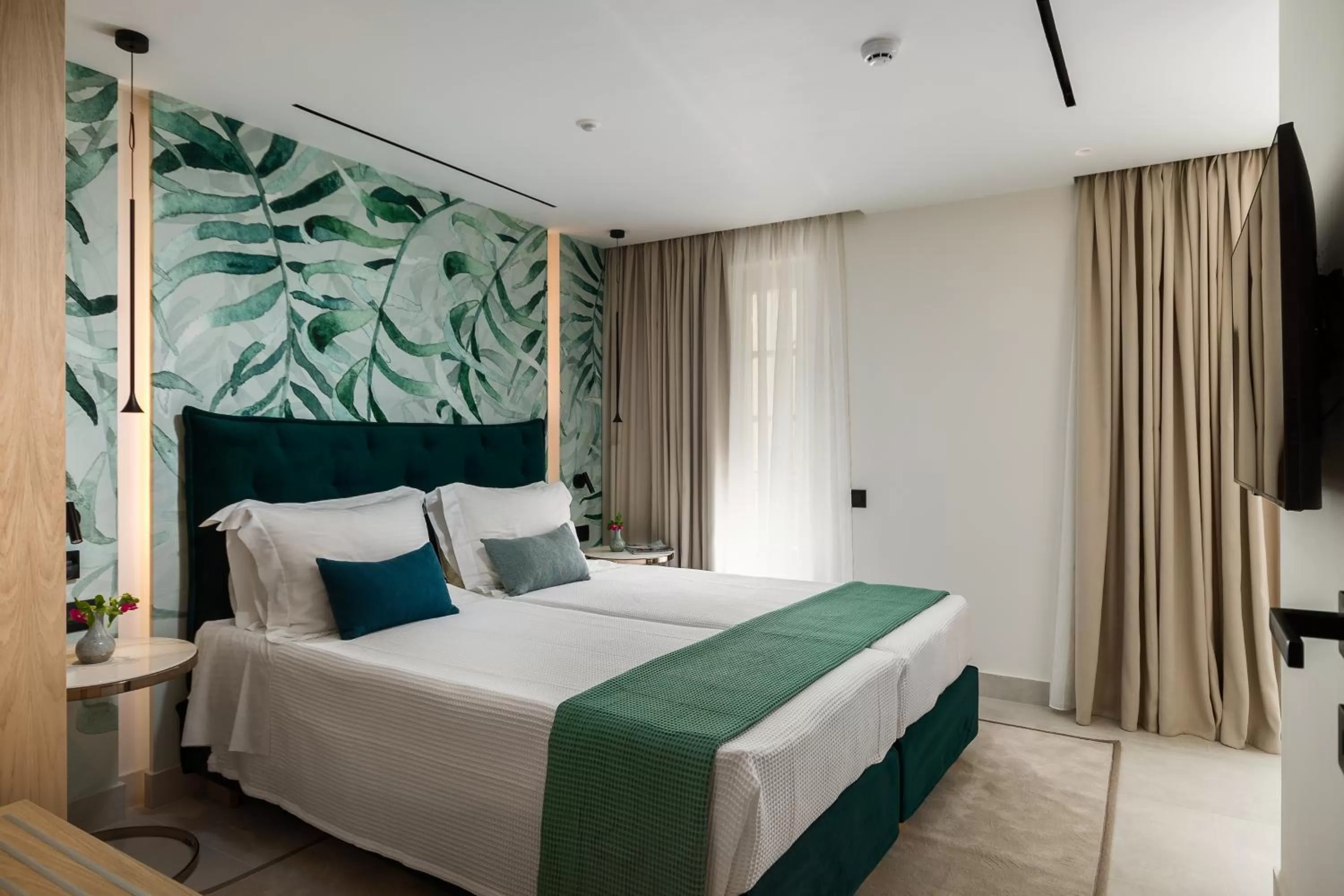 Bed in New York Luxury Suites