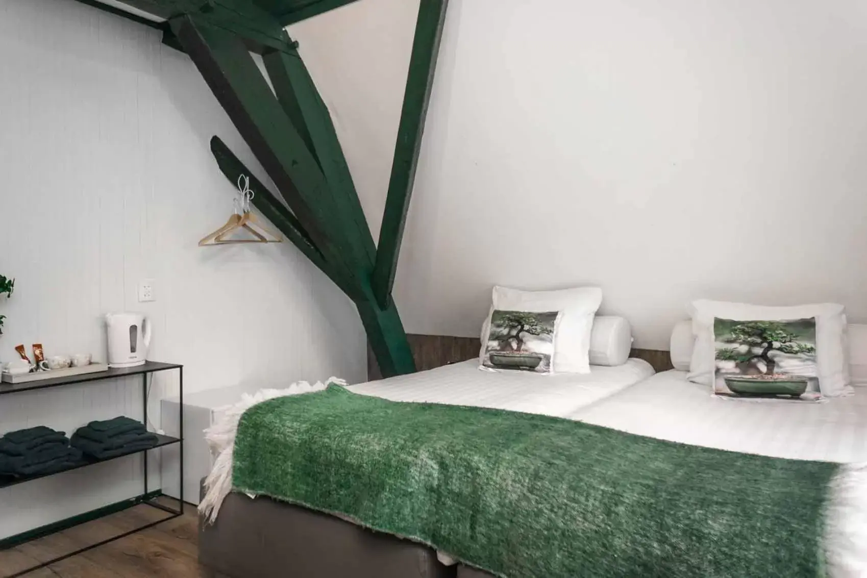 Double Room with Shared Bathroom in Herberg de Lingehoeve Double Room with Shared Bathroom in Herberg de Lingehoeve