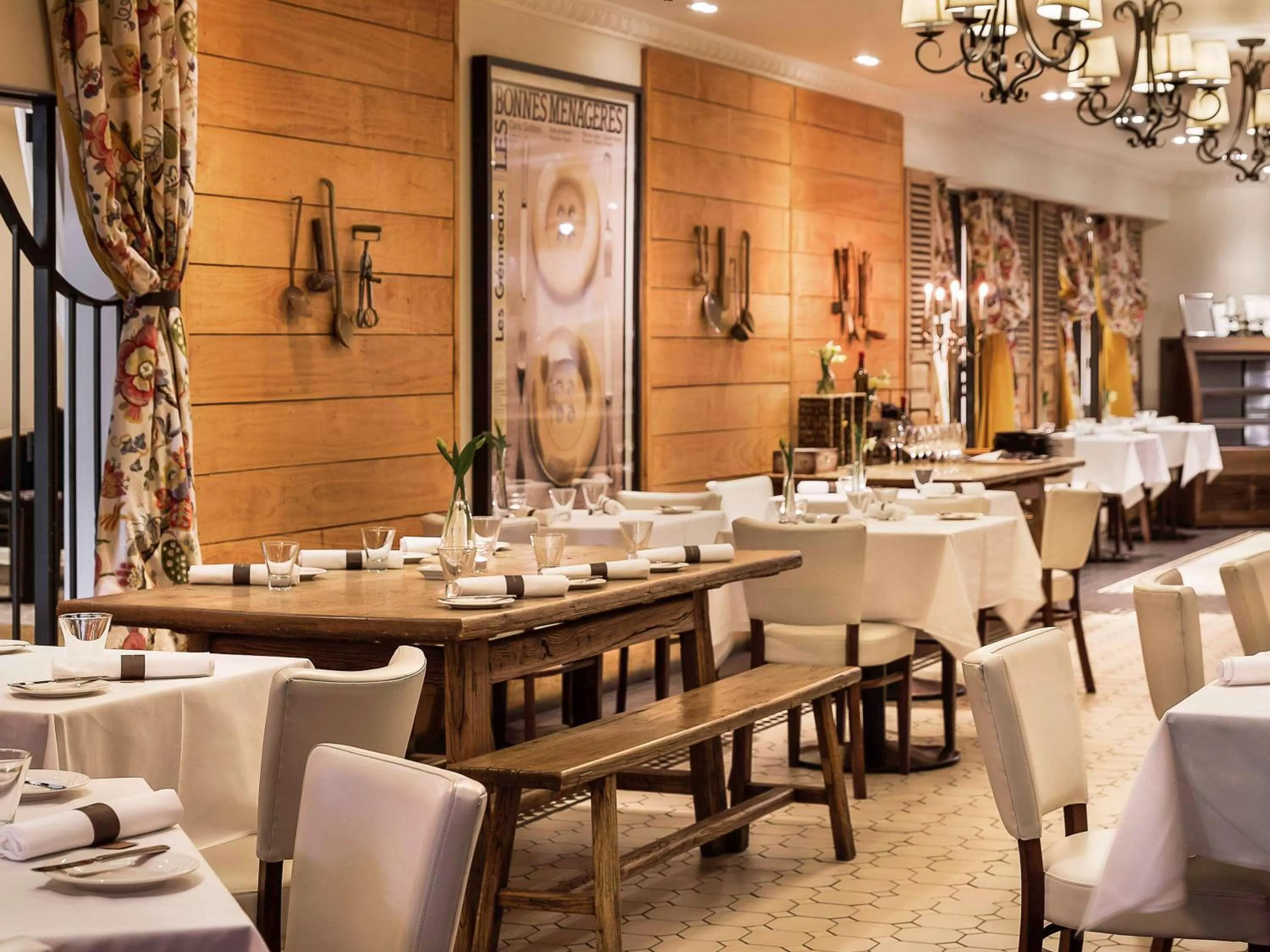 Restaurant/places to eat in Sofitel Queenstown Hotel & Spa