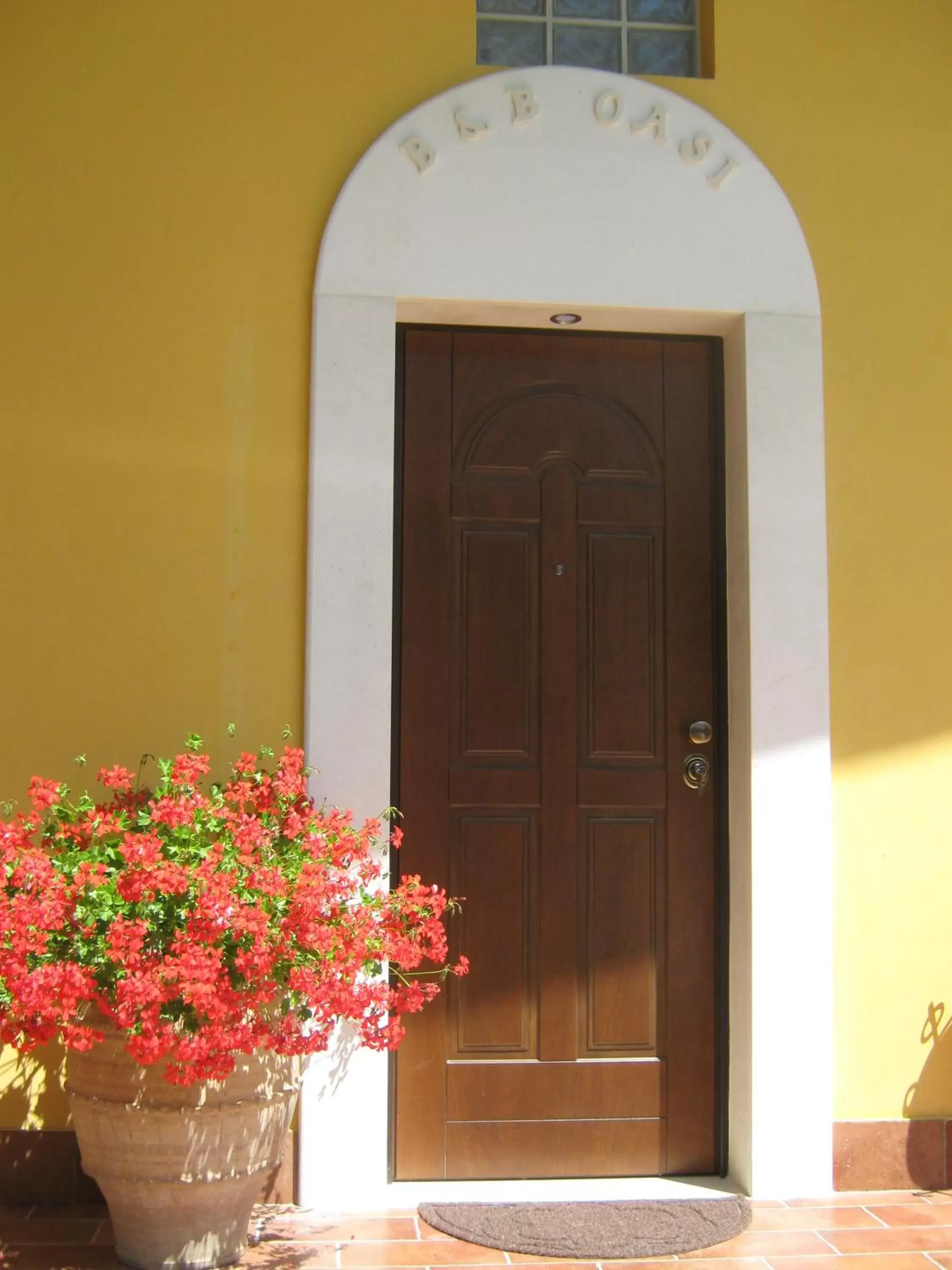 Facade/entrance in B & B OASI