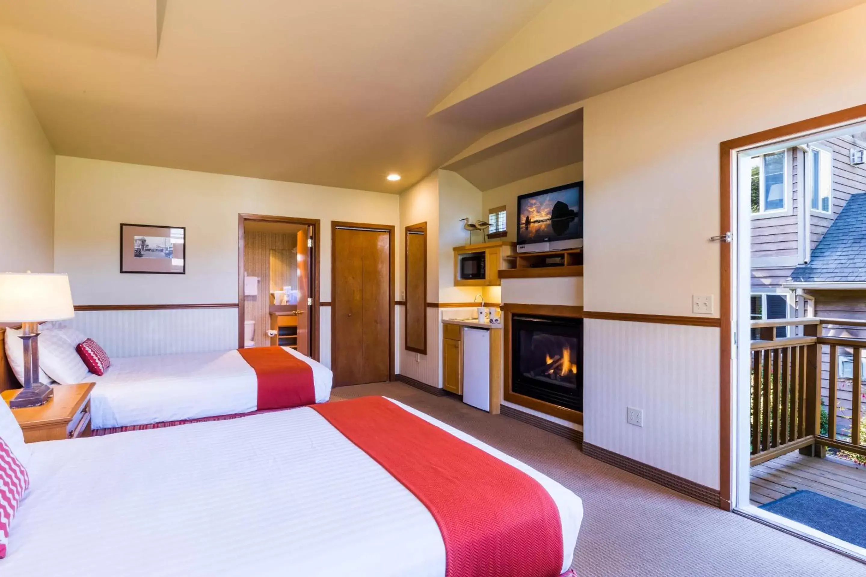 Bedroom in Inn at Cannon Beach