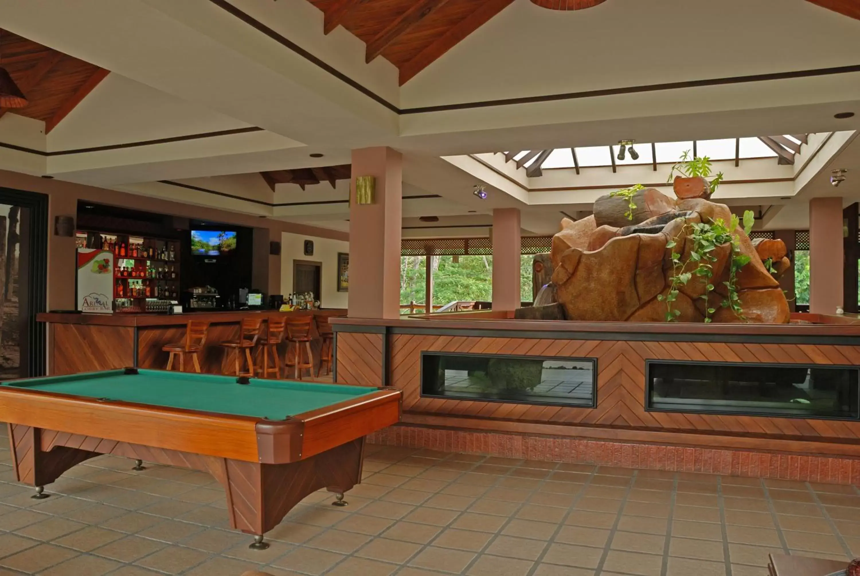 Day, Billiards in Volcano Lodge, Hotel & Thermal Experience