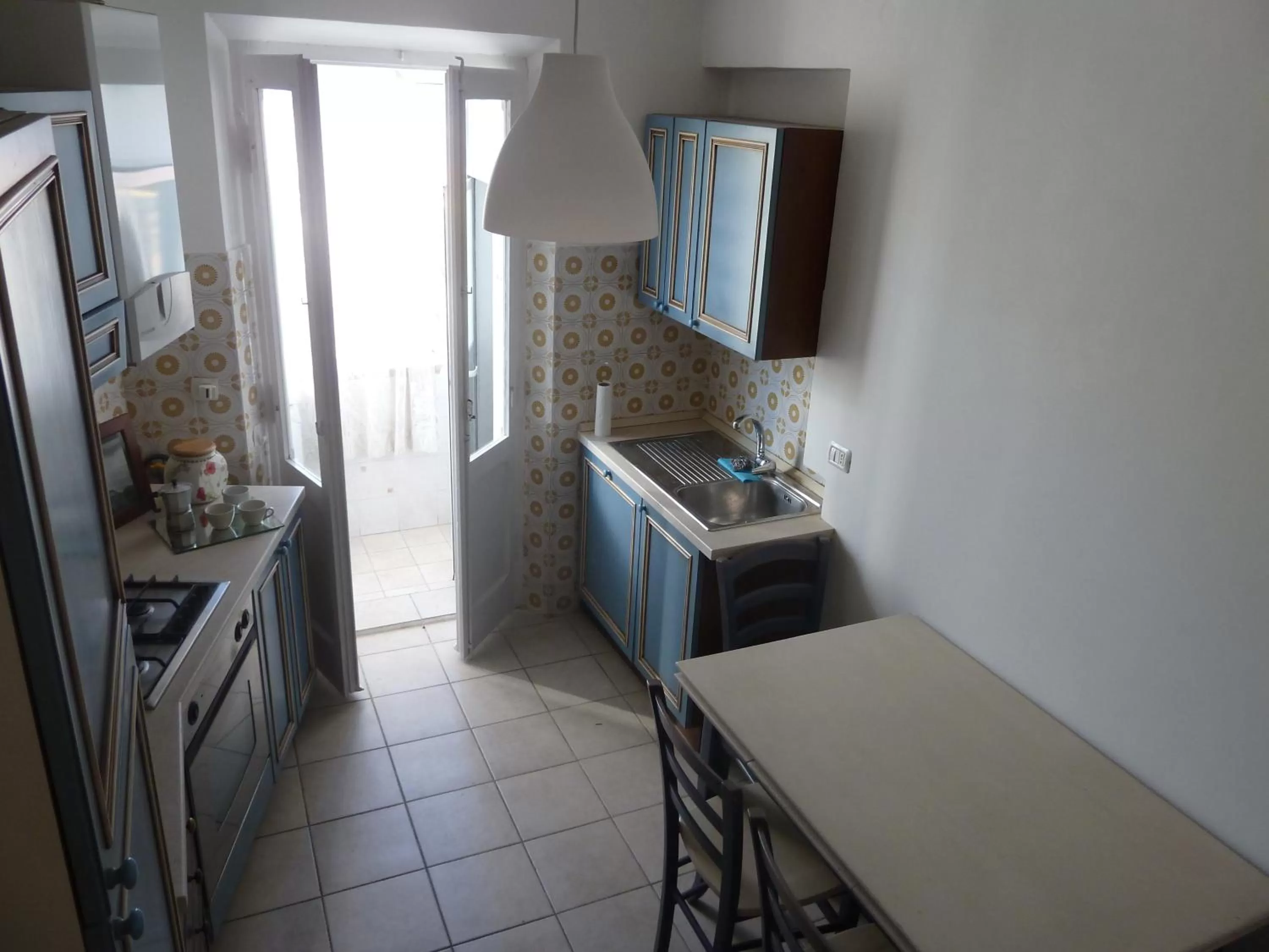 Kitchen or kitchenette in B & B da Maria