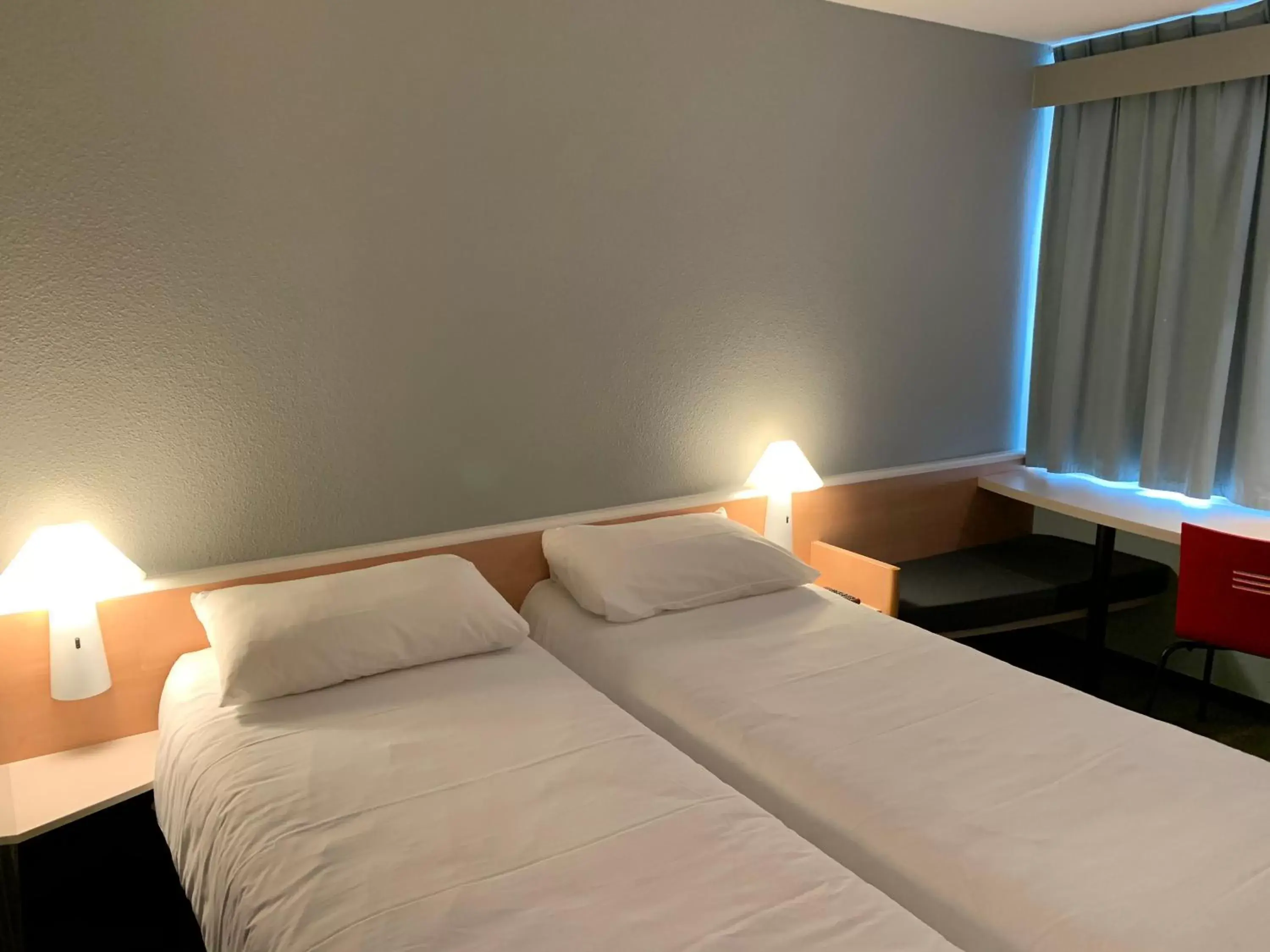 Bed in Ibis Auray