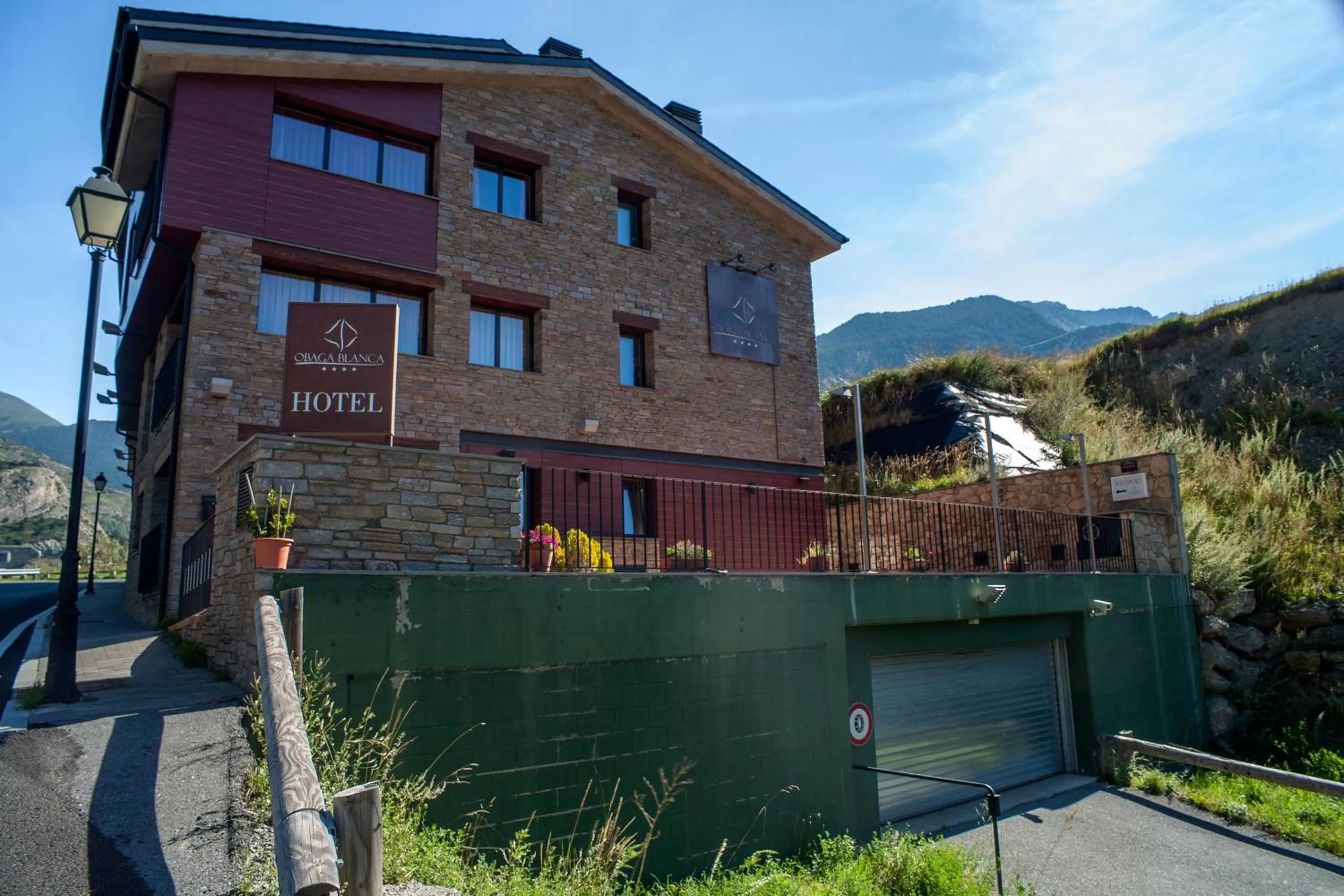 Facade/entrance in Obaga Blanca & Spa