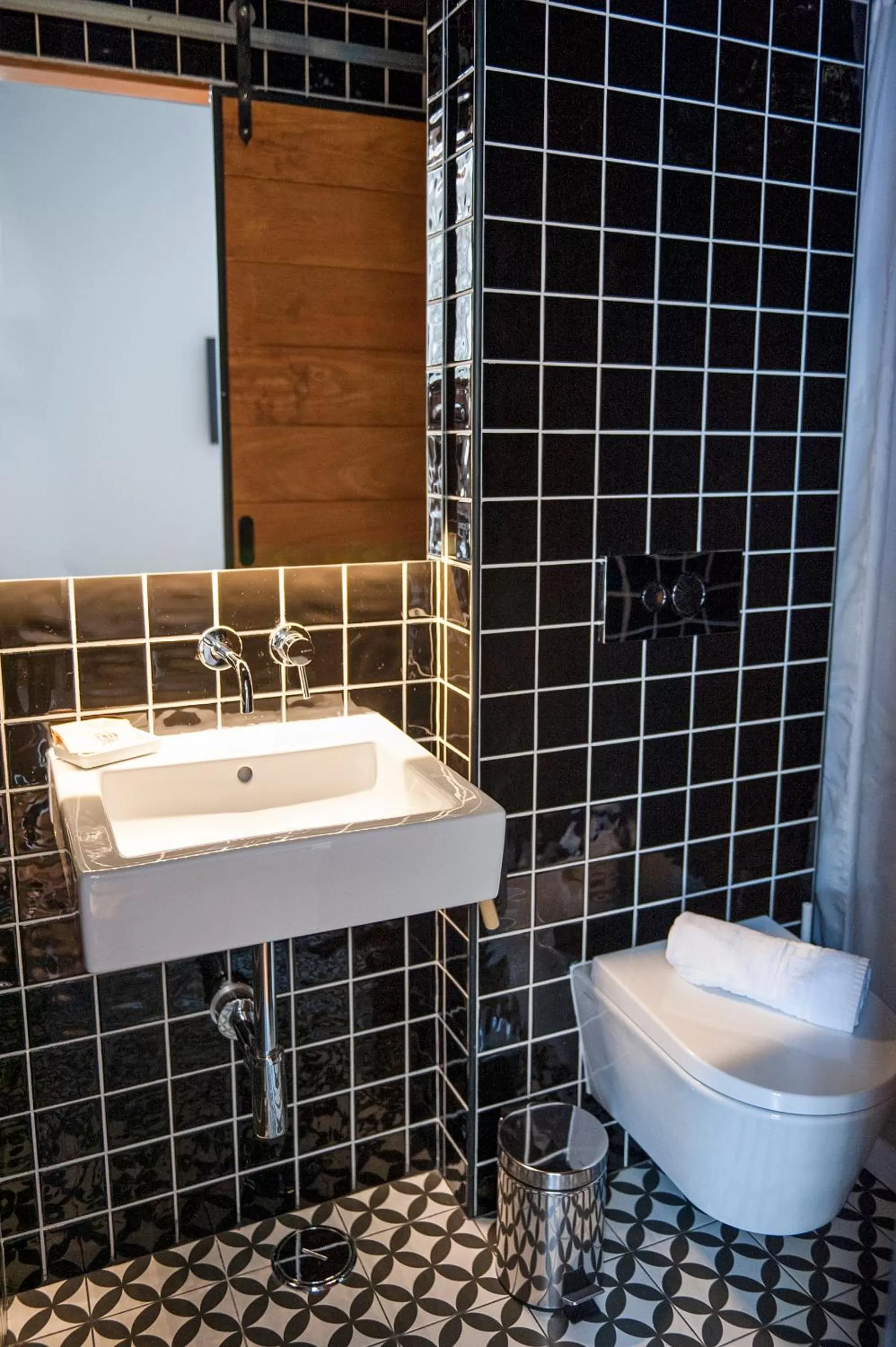 Shower in Lemon Tree Stay