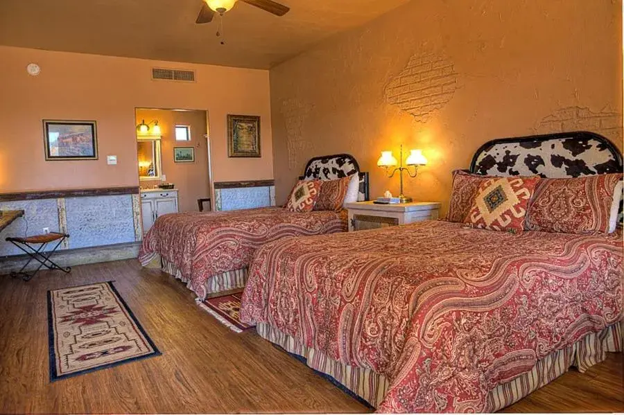 Photo of the whole room, Bed in Tombstone Monument Guest Ranch