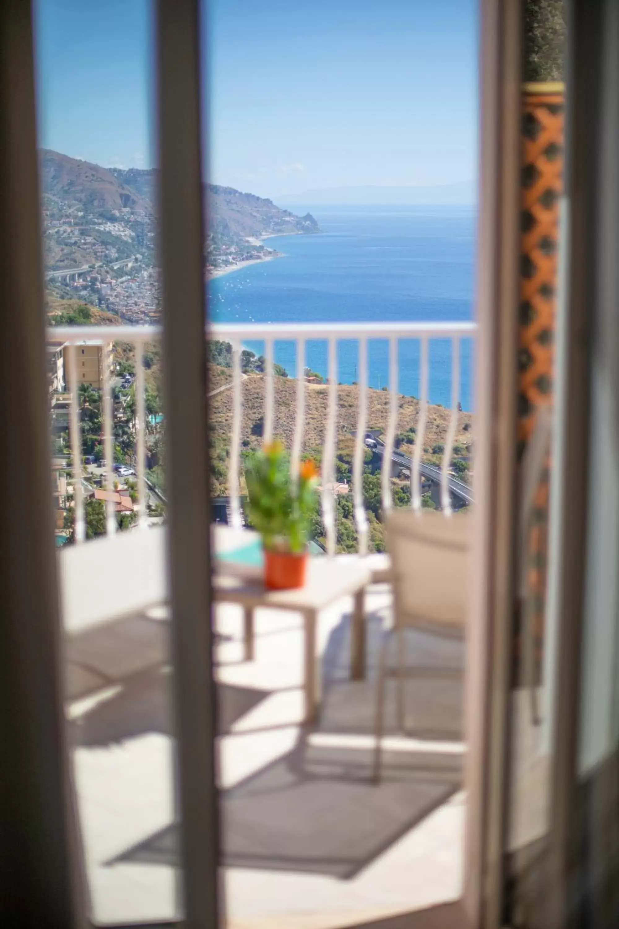 Photo of the whole room, Balcony/Terrace in Splendid Hotel Taormina