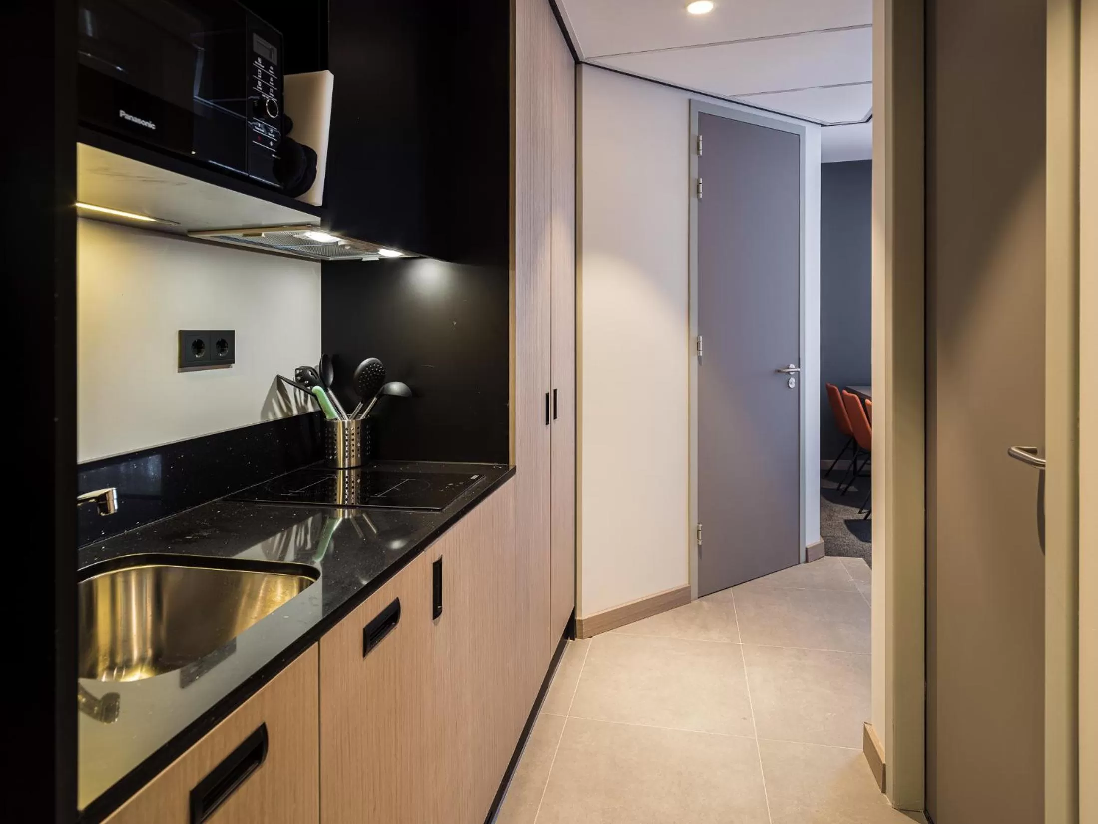 Kitchen or kitchenette in Executive Residency by Best Western Amsterdam Airport